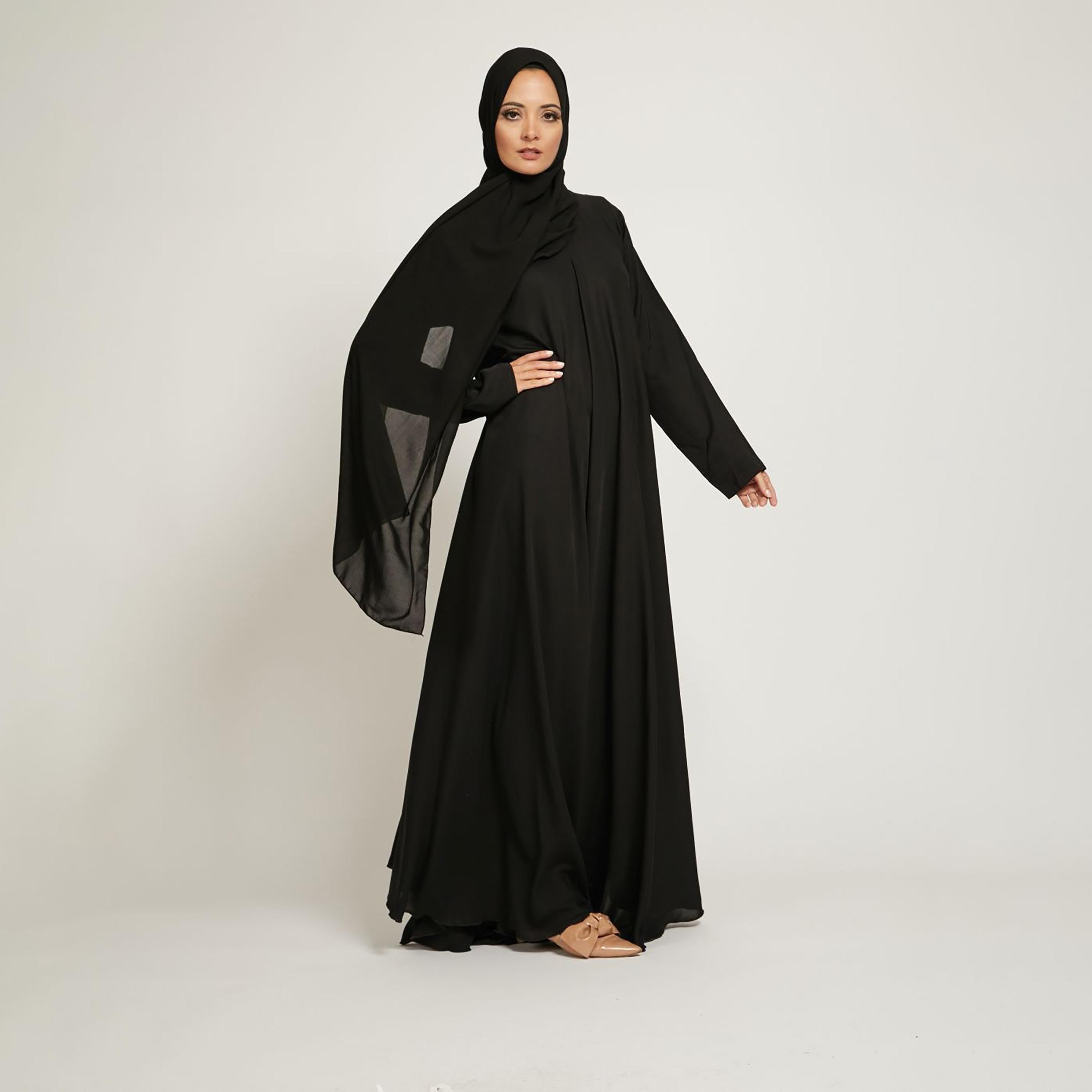 عباية ذات نيدا بلون اسود وحزام برباط من نخبه مع حجاب-women-arabicclothing-abayas-image-1