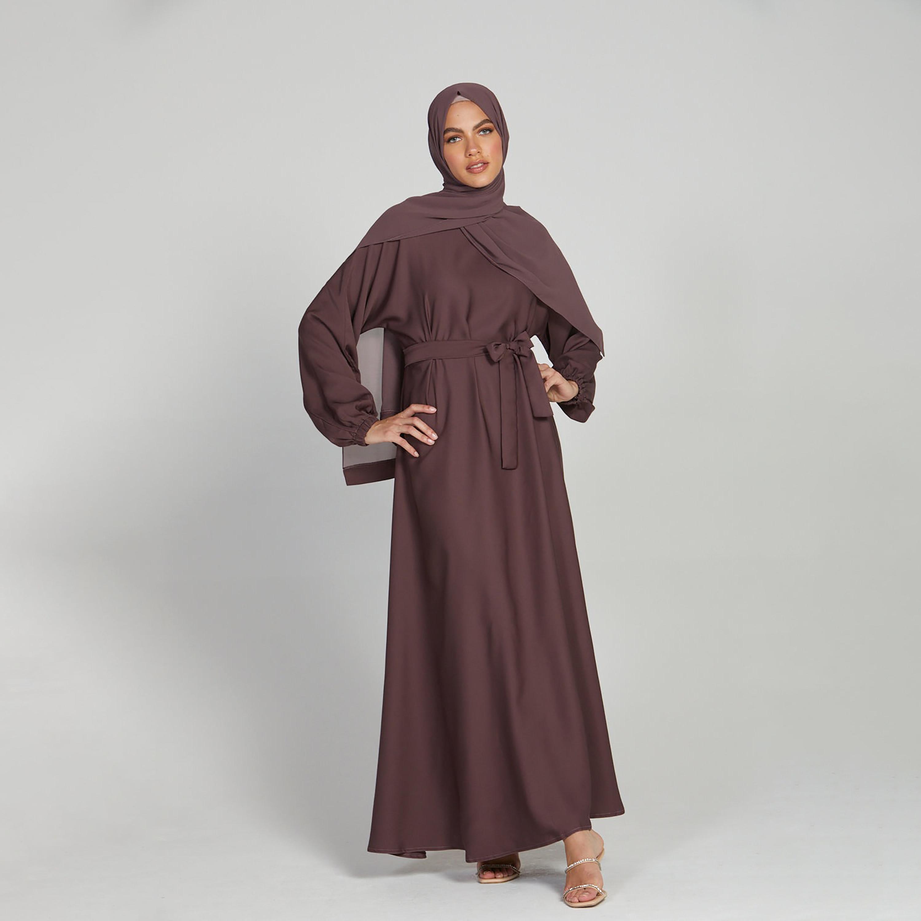عباية ذات نيدا بلون بني وحزام برباط من نخبه مع حجاب-women-arabicclothing-abayas-image-1