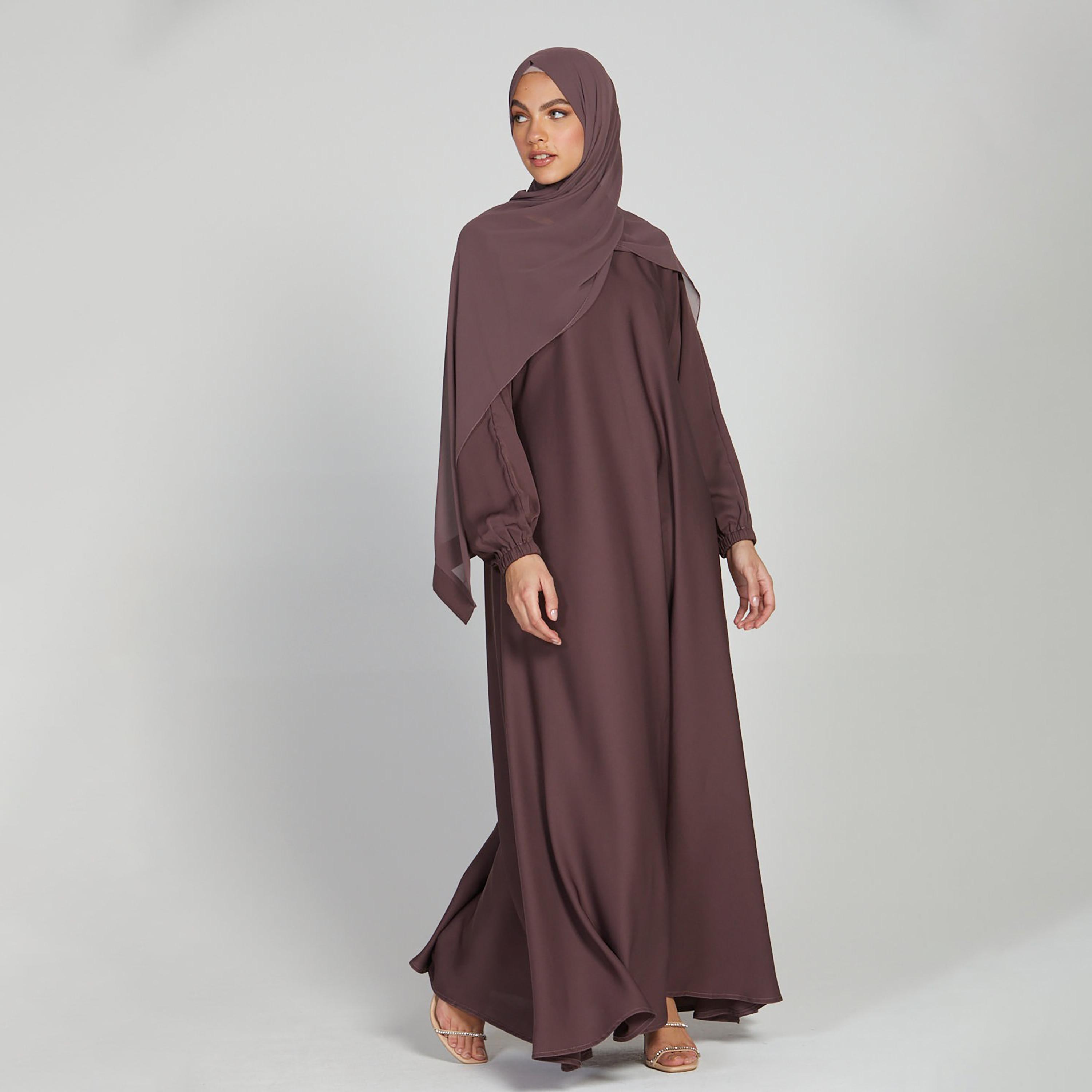 عباية ذات نيدا بلون بني وحزام برباط من نخبه مع حجاب-women-arabicclothing-abayas-image-4
