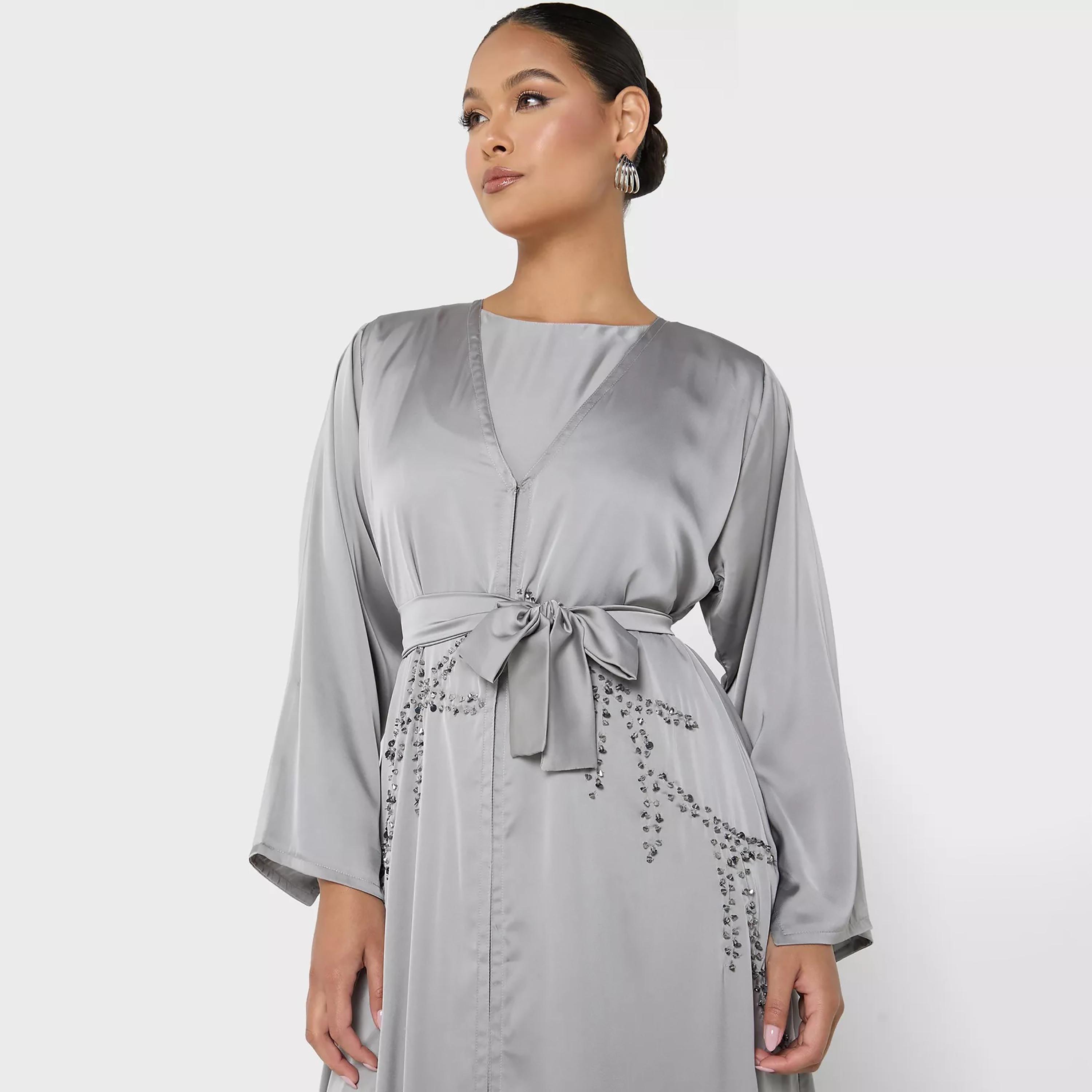 Nukhbaa Crystal Detailed Tie Belt Abaya with Inner Dress and Hijab-women-arabicclothing-abayas-image-2