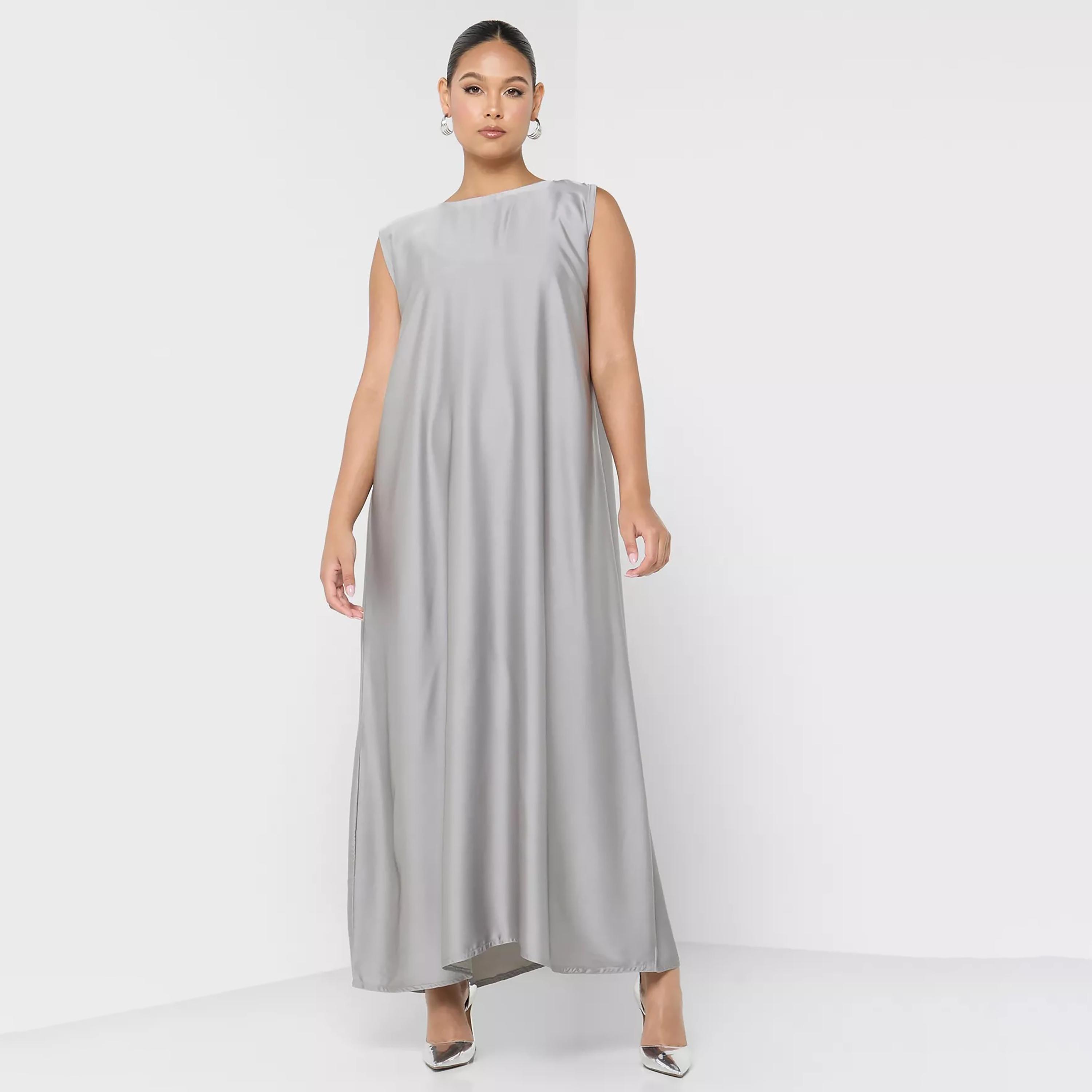 Nukhbaa Crystal Detailed Tie Belt Abaya with Inner Dress and Hijab-women-arabicclothing-abayas-image-3