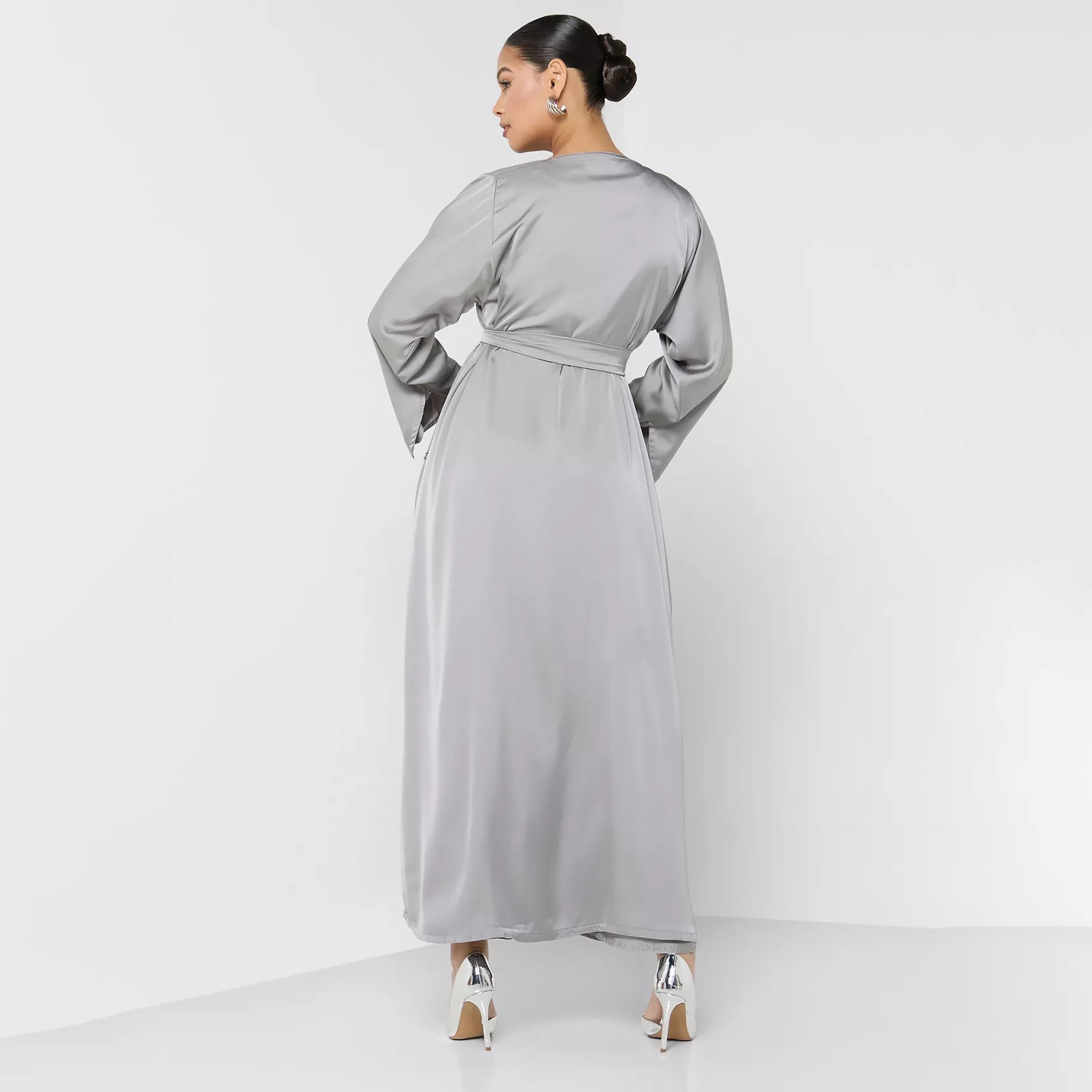 Nukhbaa Crystal Detailed Tie Belt Abaya with Inner Dress and Hijab-women-arabicclothing-abayas-image-4