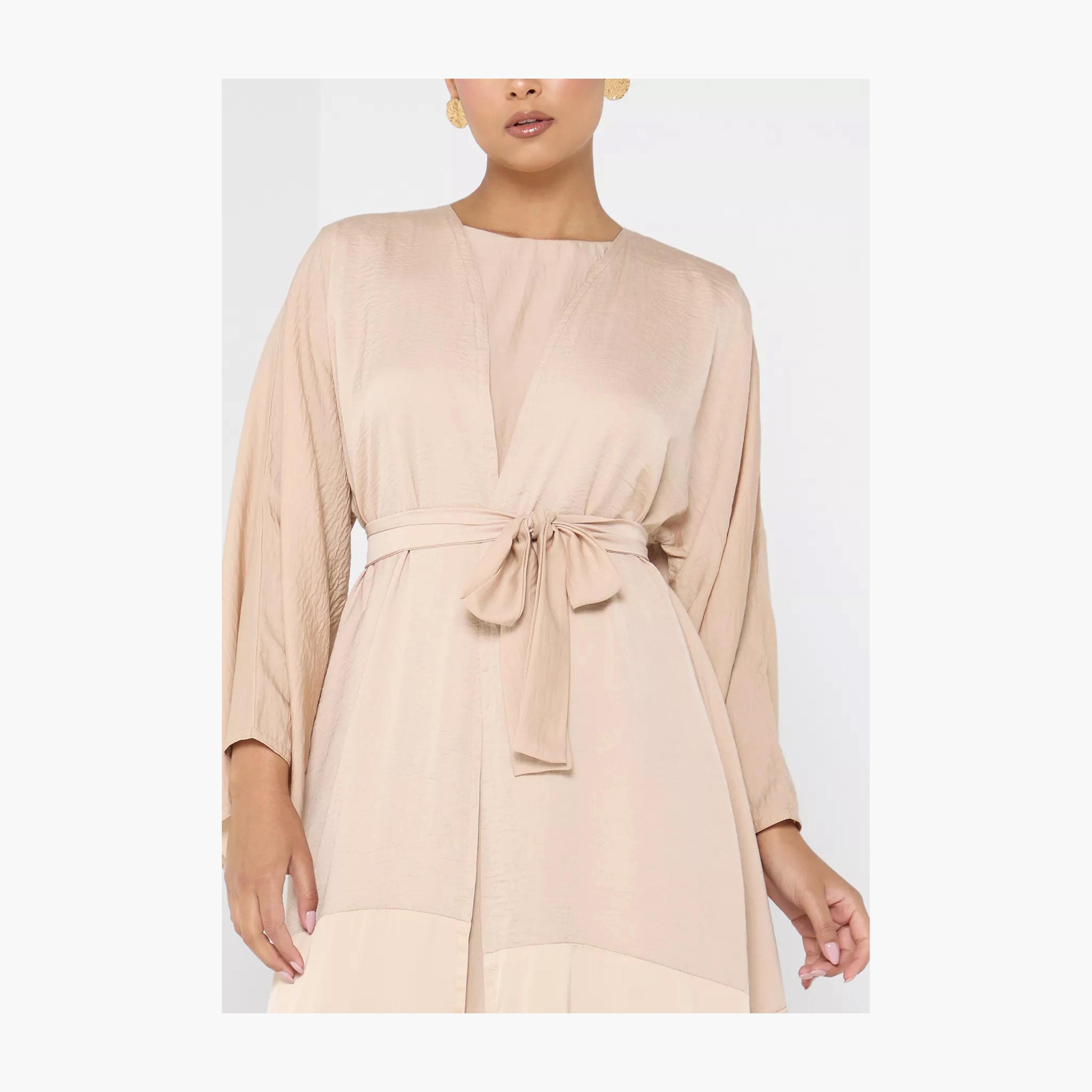 Nukhbaa Textured Tie Belt Abaya with Inner Dress and Hijab-women-arabicclothing-abayas-image-2