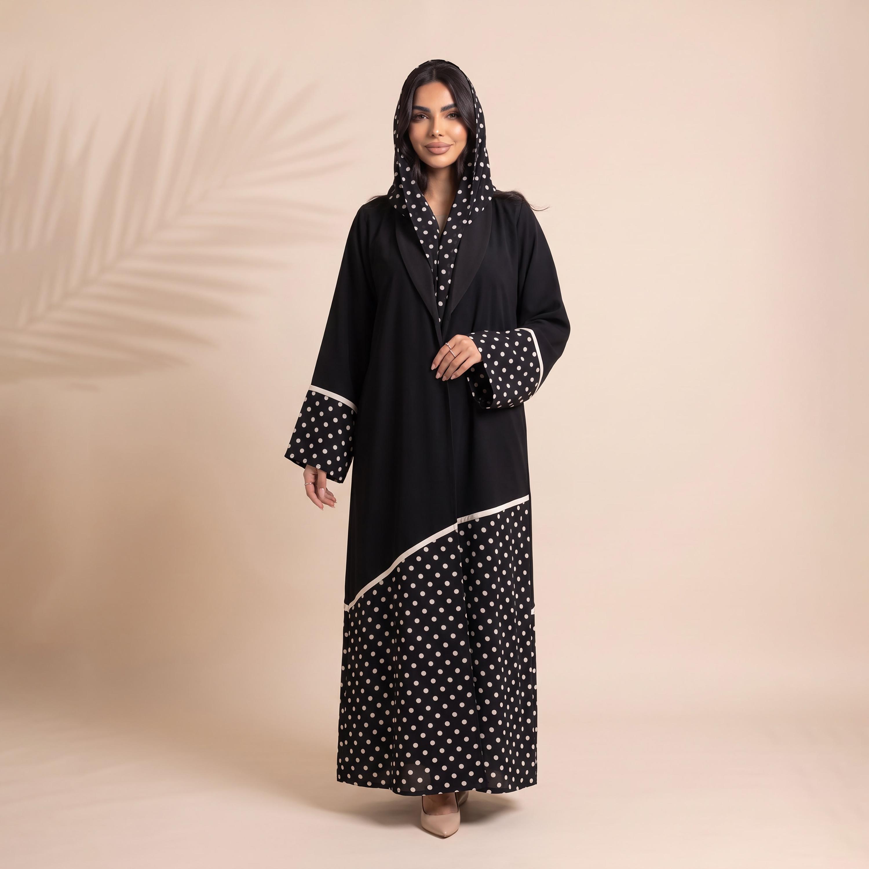 عباية نسائية من إيليغانت حجاب باللون الأسود بنقشة نقاط البولكا من الكريب مع حجاب-women-arabicclothing-abayas-image-1