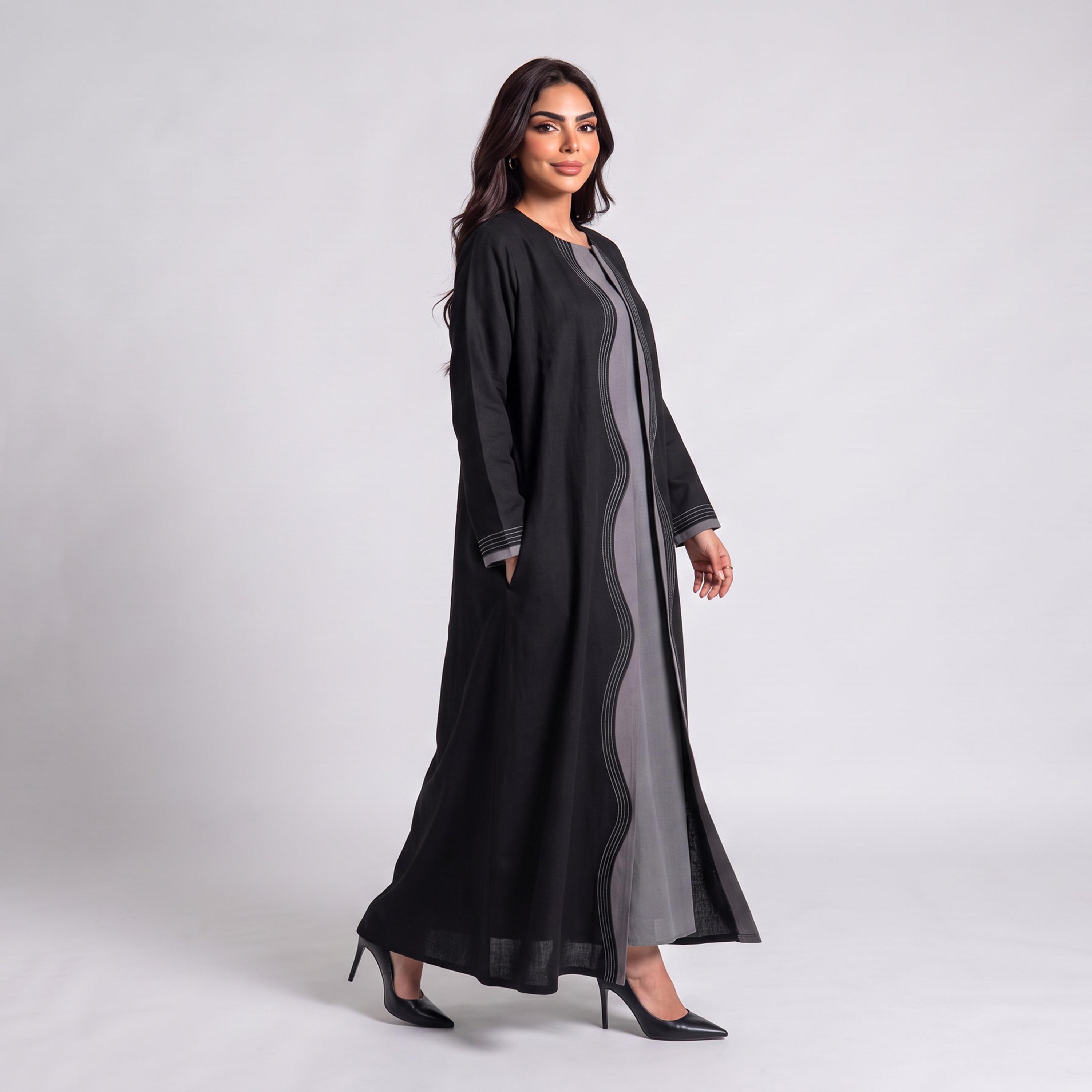 عباية نسائية من إيليغانت حجاب باللون الأسود بتصميم متموج من الكريب مع حجاب-women-arabicclothing-abayas-image-2
