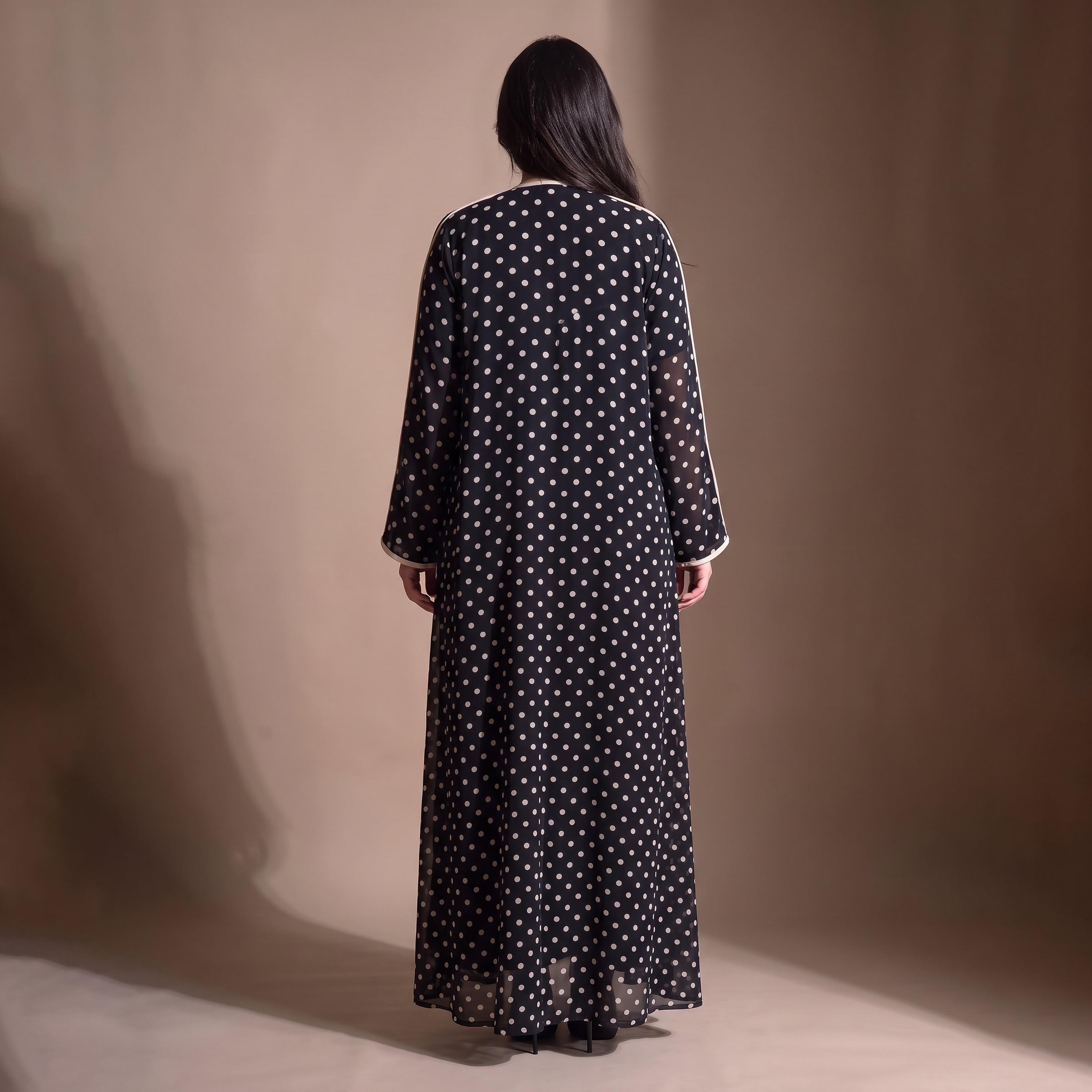 عباية نسائية من إيليغانت حجاب باللون الأسود بنقشة نقاط البولكا من الكريب مع حجاب-women-arabicclothing-abayas-image-4