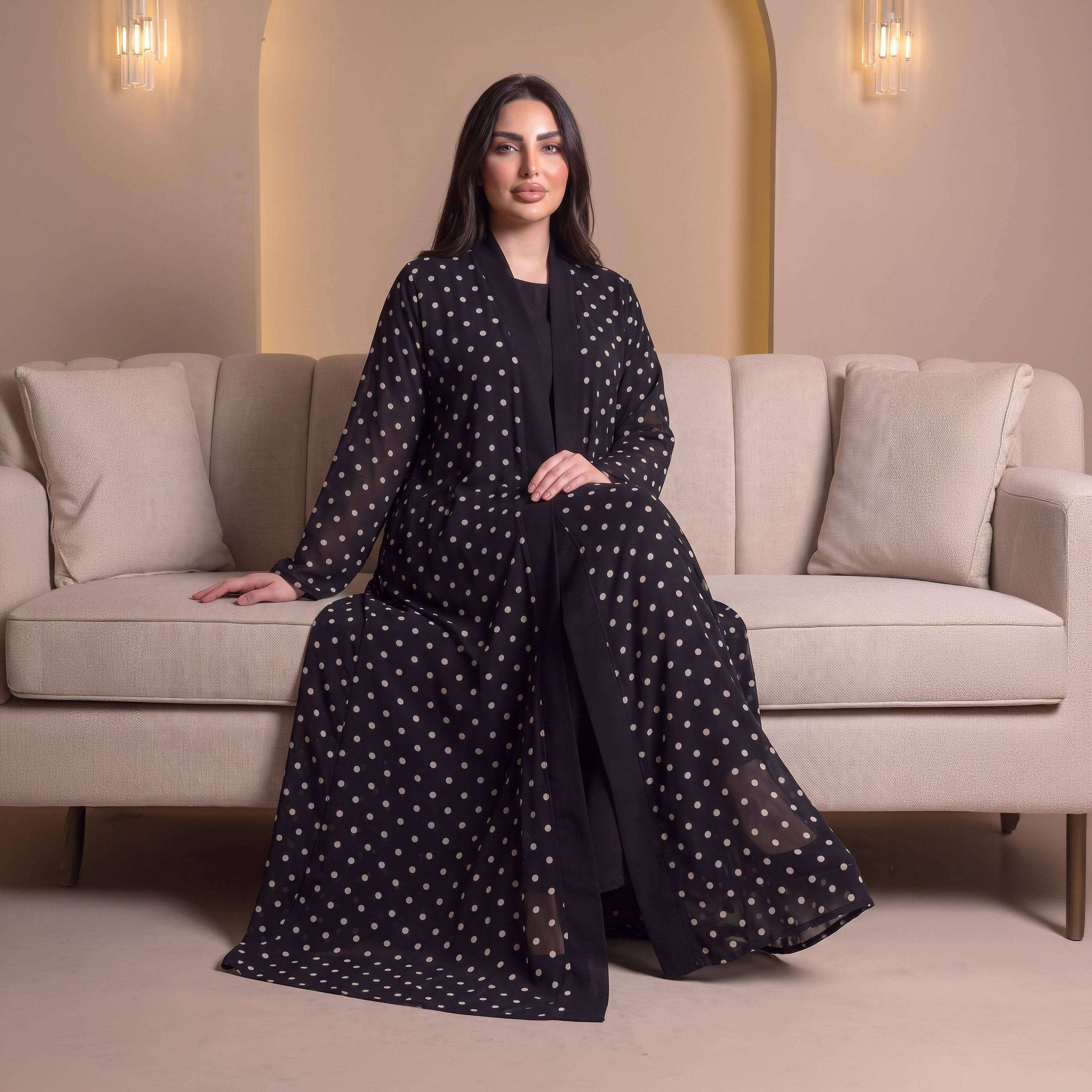 عباية نسائية من إيليغانت حجاب باللون الأسود بنقشة نقاط البولكا من الشيفون مع حجاب-women-arabicclothing-abayas-image-3