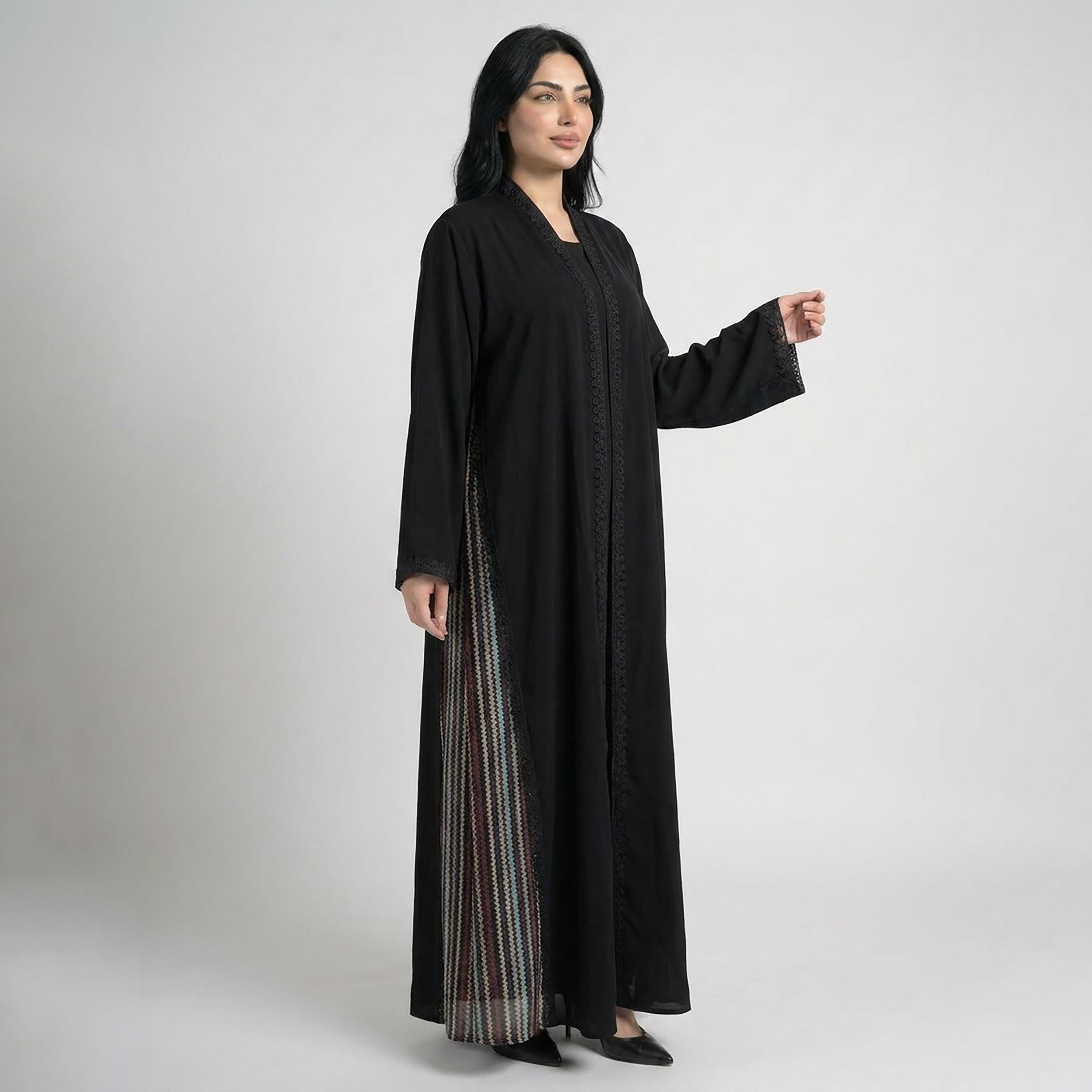 عباية نسائية من إيليغانت حجاب باللون الأسود مزينة بتطريز وتصميم مقسم من الكتان مع حجاب-women-arabicclothing-abayas-image-2