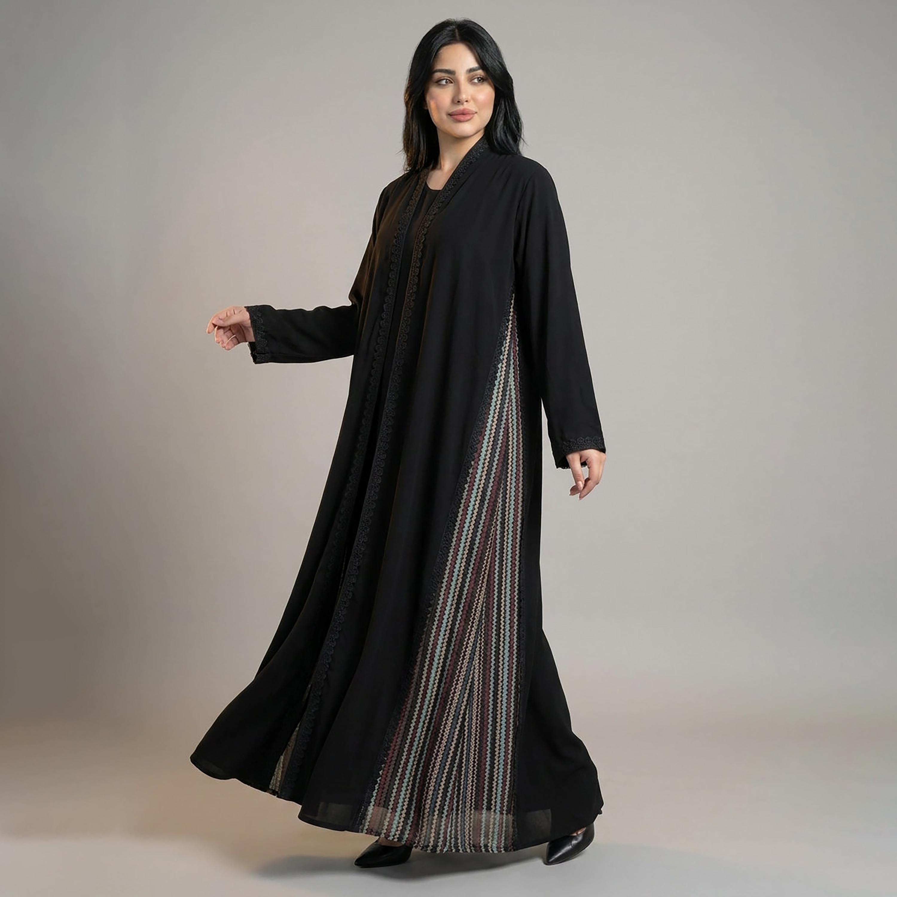 عباية نسائية من إيليغانت حجاب باللون الأسود مزينة بتطريز وتصميم مقسم من الكتان مع حجاب-women-arabicclothing-abayas-image-3
