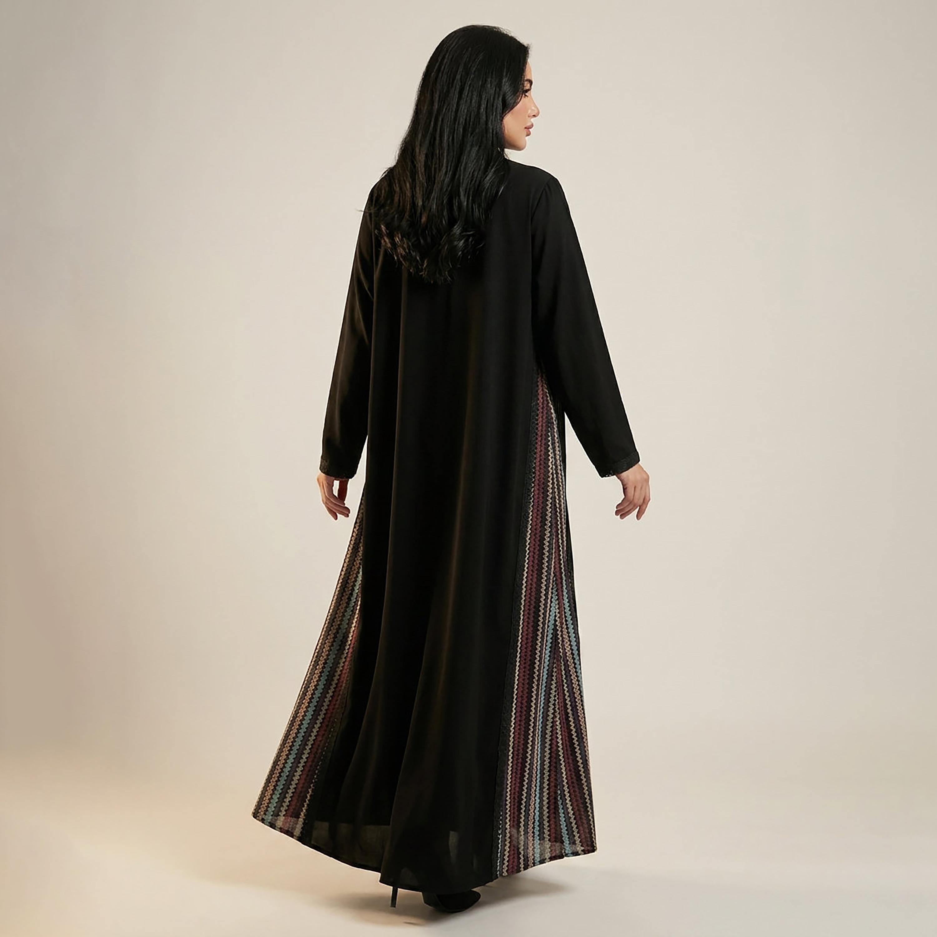 عباية نسائية من إيليغانت حجاب باللون الأسود مزينة بتطريز وتصميم مقسم من الكتان مع حجاب-women-arabicclothing-abayas-image-4