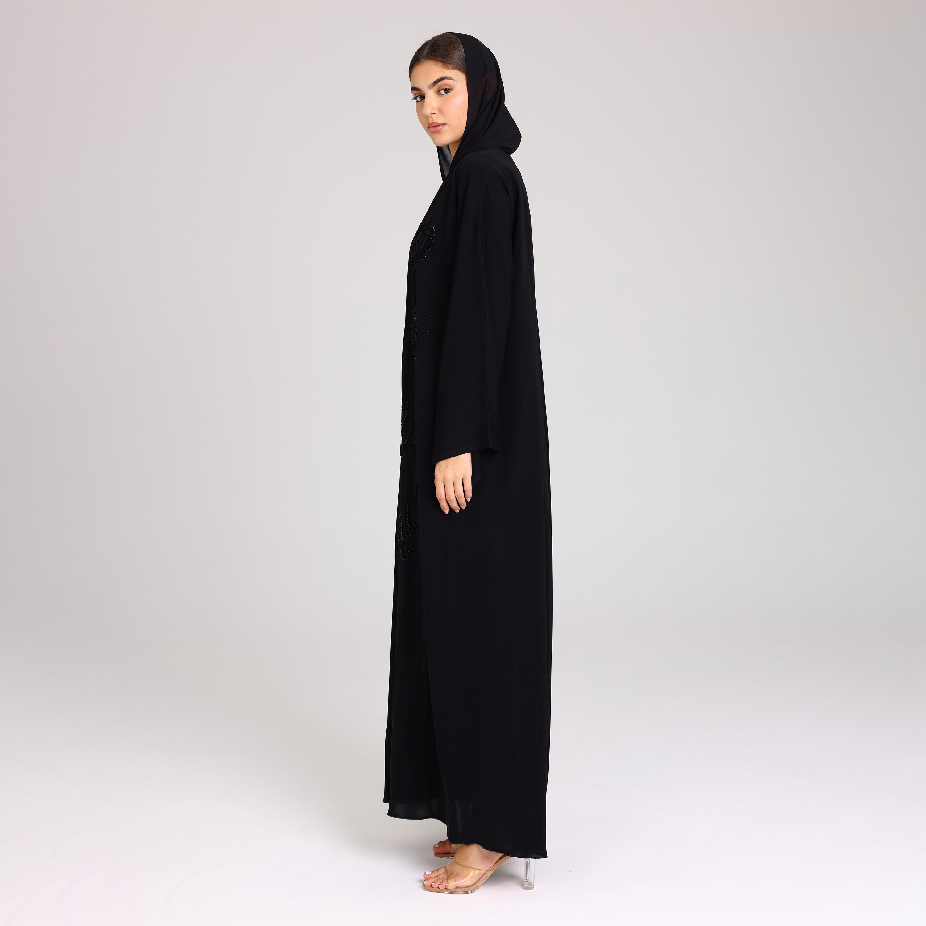 عباية نسائية من قماش نيدا مرصعة بالخرز سوداء مع حجاب من إككسا.-women-arabicclothing-abayas-image-4