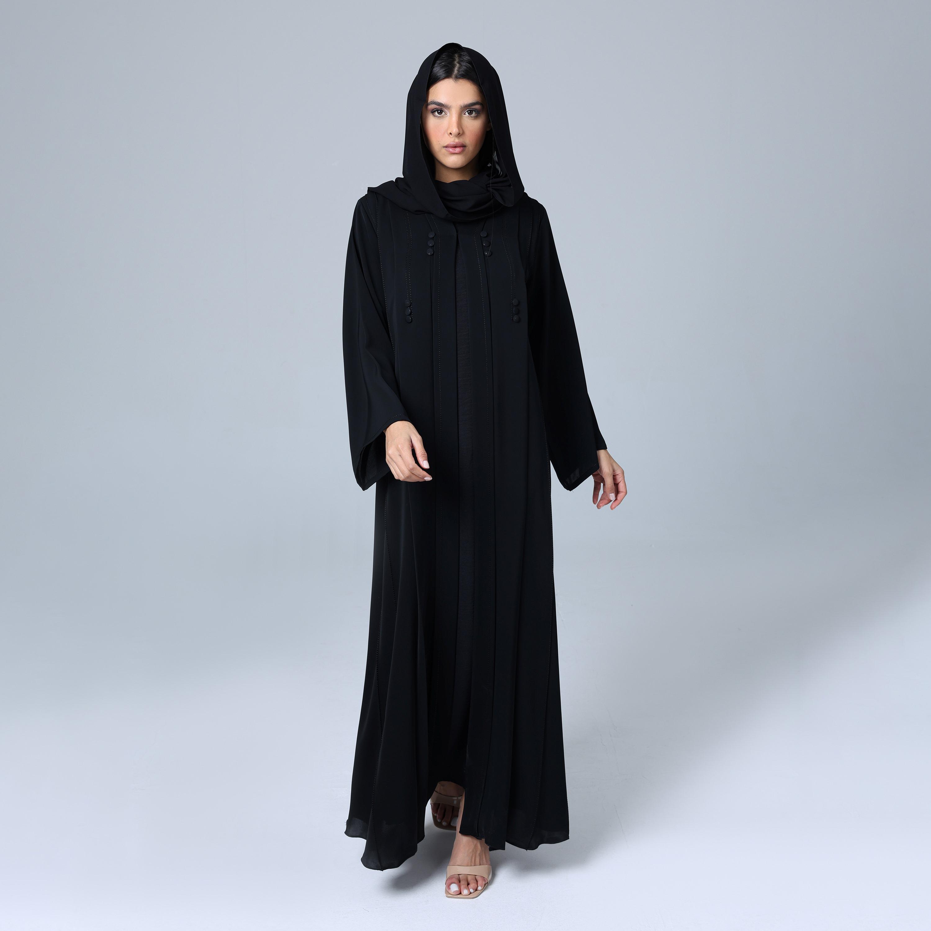 عباءة نسائية باللون الأسود من قماش النيدا بتفاصيل أزرار مع حجاب من إككسا.-women-arabicclothing-abayas-image-1