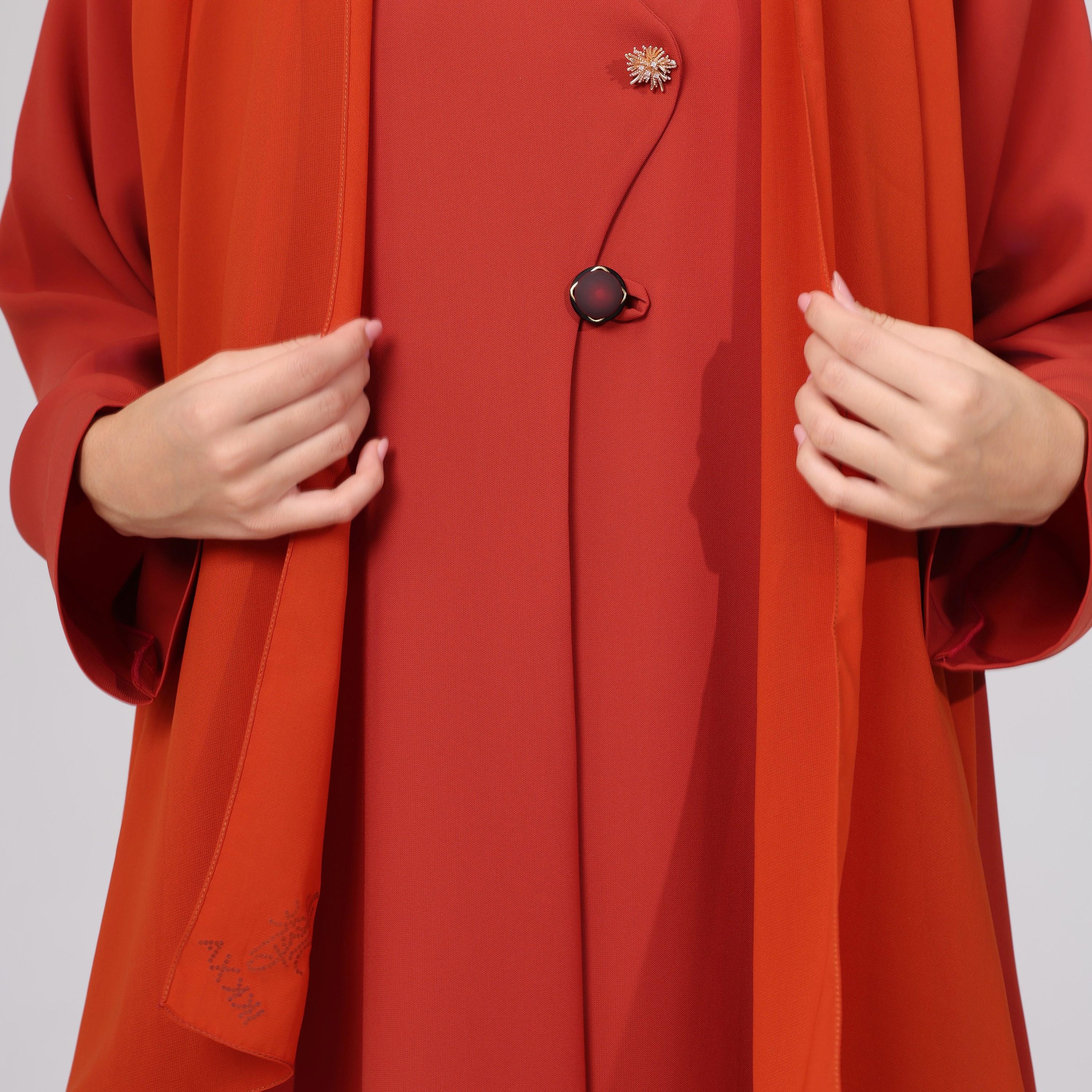 عباءة نسائية باللون الأحمر مع حجاب من إككسا.-women-arabicclothing-abayas-image-2