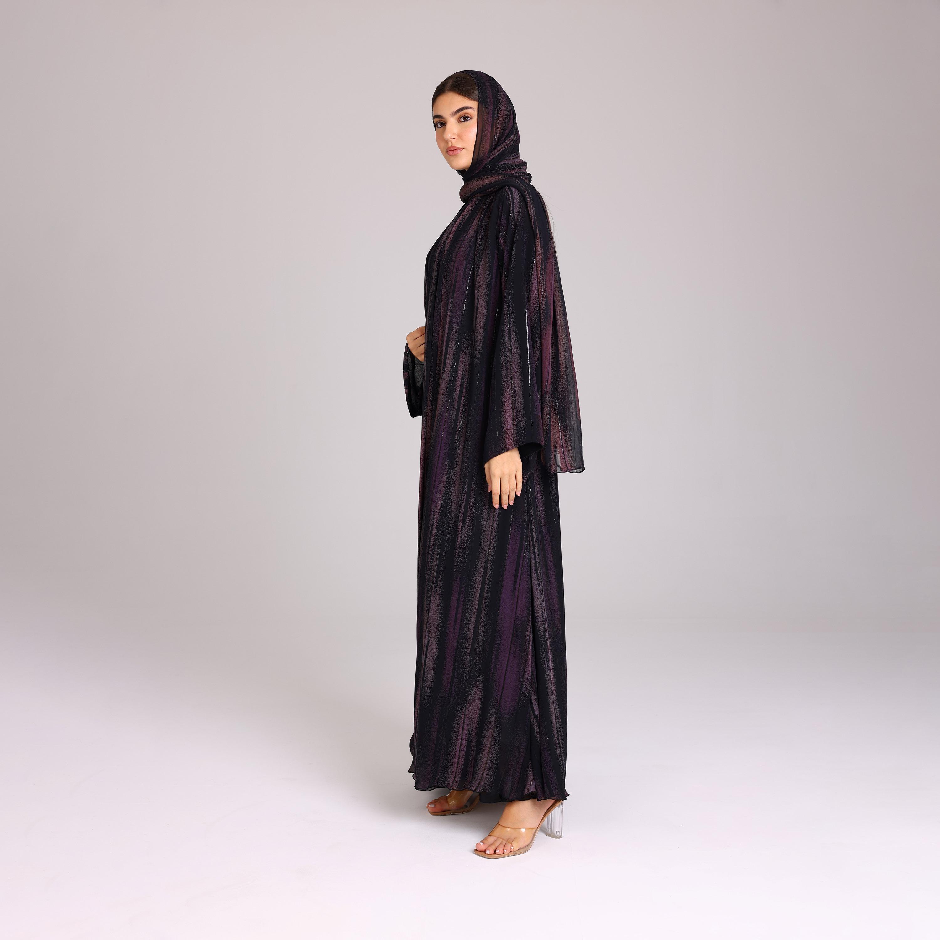 عباية نسائية شيفون بخطوط ترتر أرجوانية مع حجاب من إككسا.-women-arabicclothing-abayas-image-4
