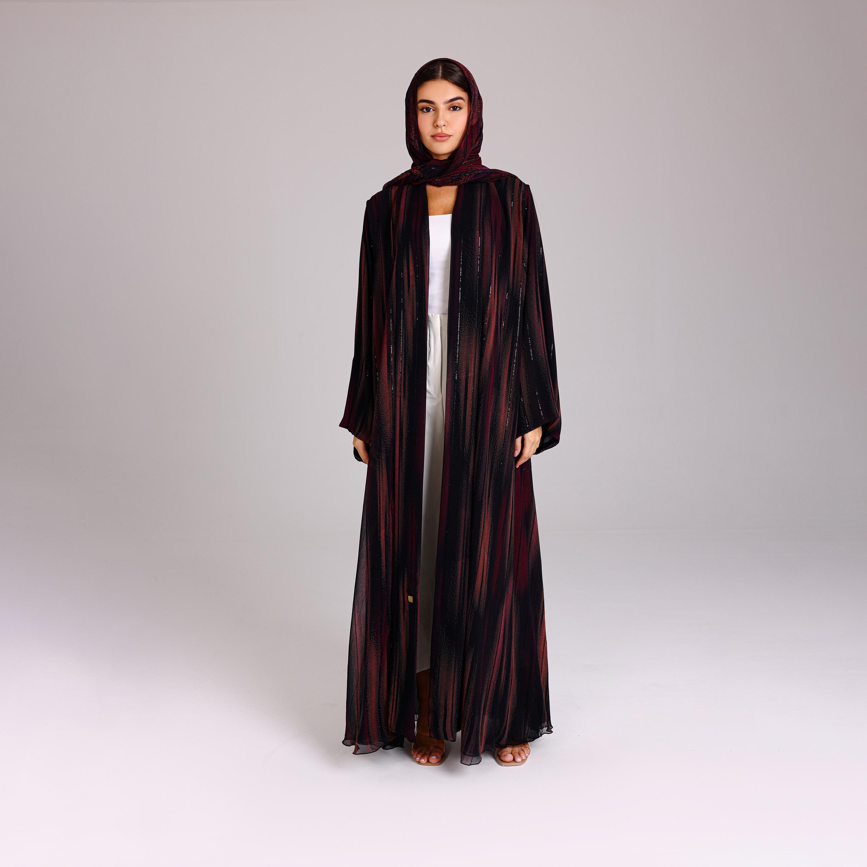 عباية نسائية شيفون بأكمام واسعة بخطوط ترتر أرجوانية مع حجاب من إككسا.-women-arabicclothing-abayas-image-1