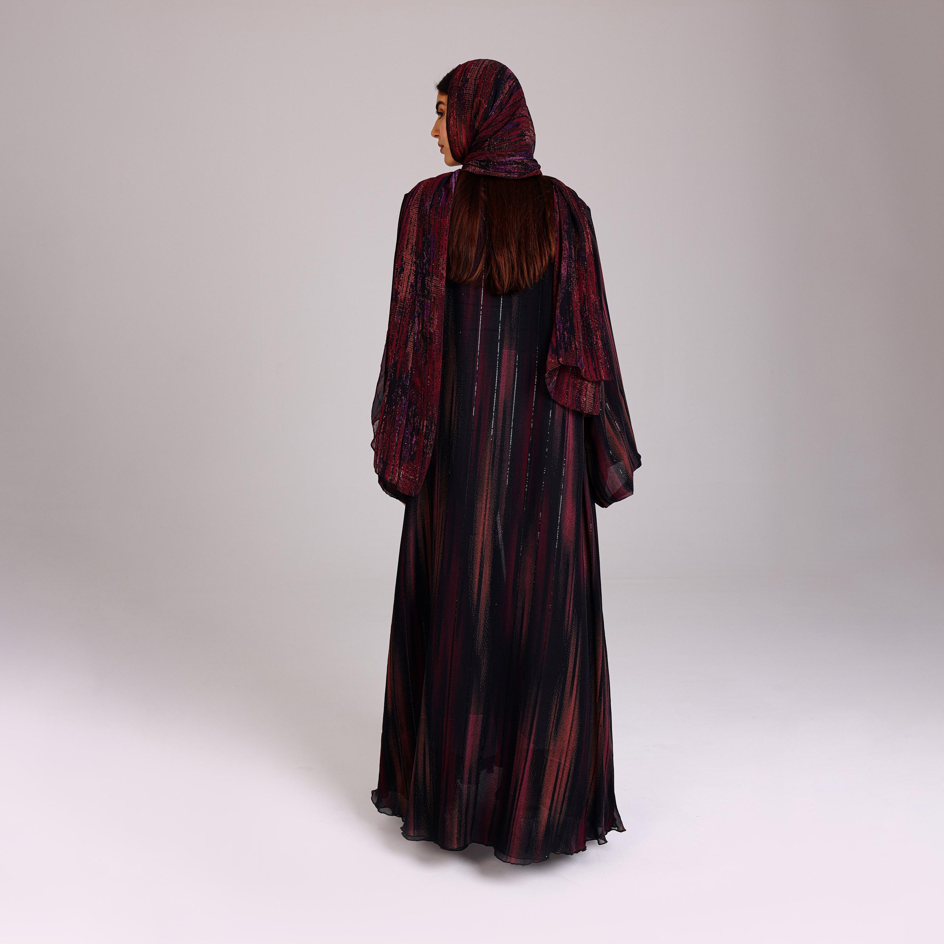 عباية نسائية شيفون بأكمام واسعة بخطوط ترتر أرجوانية مع حجاب من إككسا.-women-arabicclothing-abayas-image-5