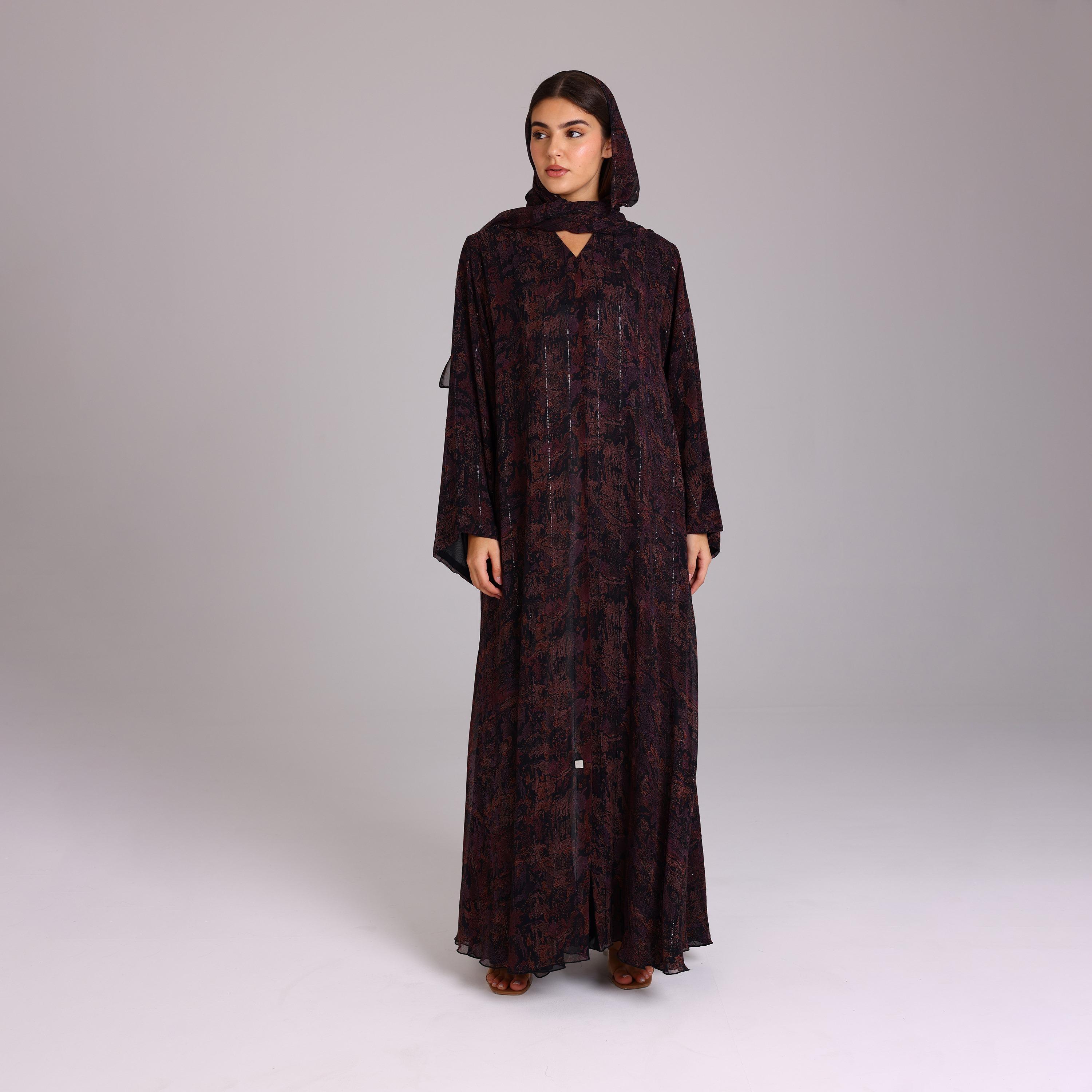 عباية نسائية شيفون بأكمام واسعة بخطوط ترتر أرجوانية مع حجاب من إككسا.-women-arabicclothing-abayas-image-4