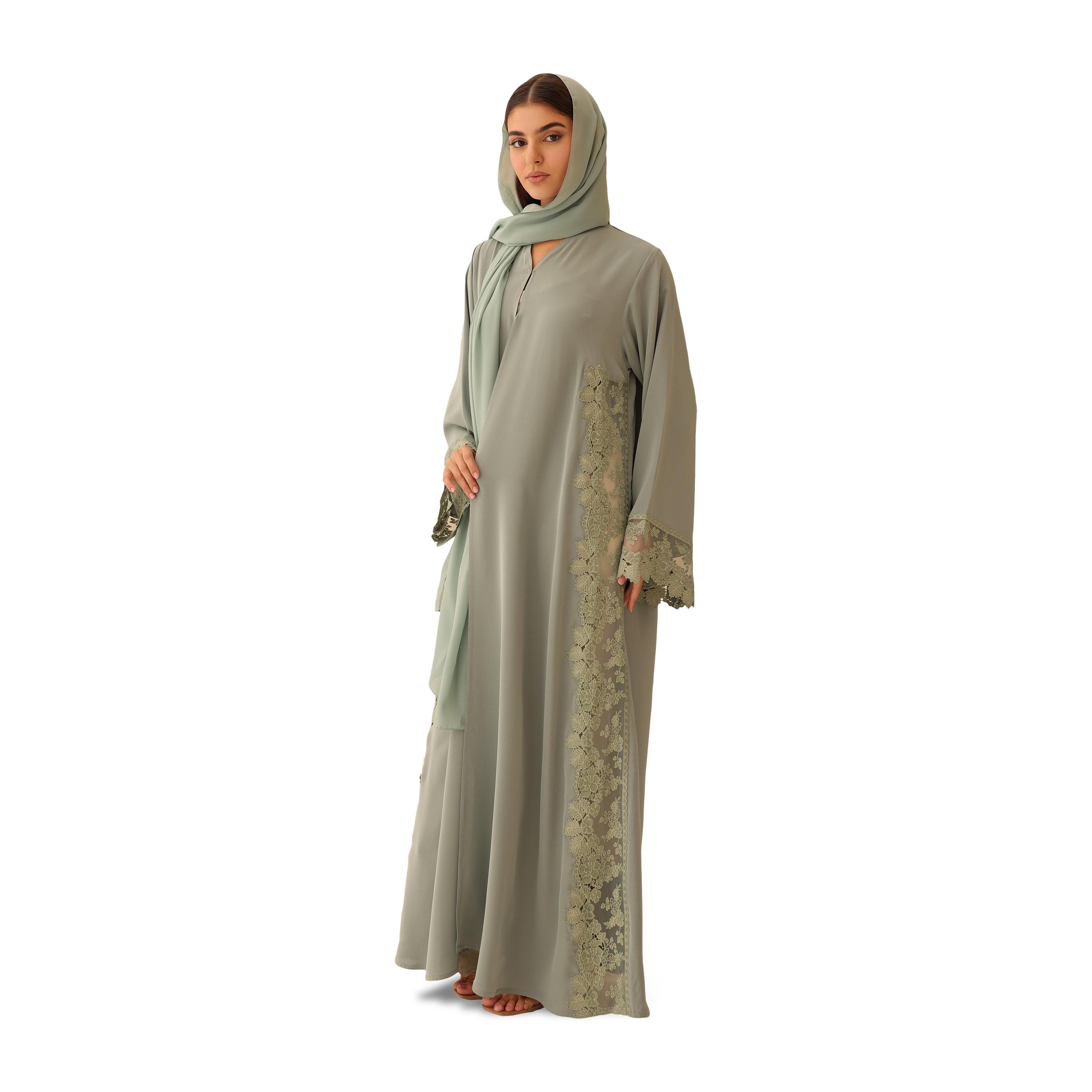 عباية نسائية نيدا مسائية مع حجاب مزينة بدانتيل أخضر وأكمام واسعة مع حجاب من إككسا-women-arabicclothing-abayas-image-3