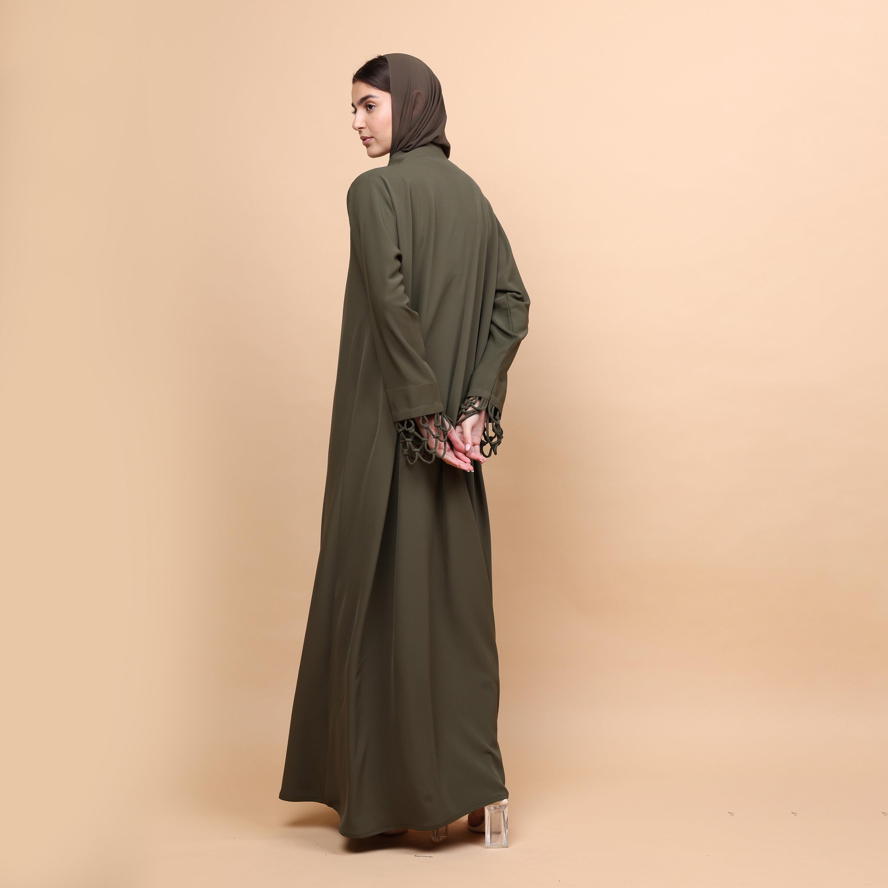 عباية نسائية بفتحة رقبة مربعة قماش أورجانزا مع حجاب - أخضر من إكسا-women-arabicclothing-abayas-image-5