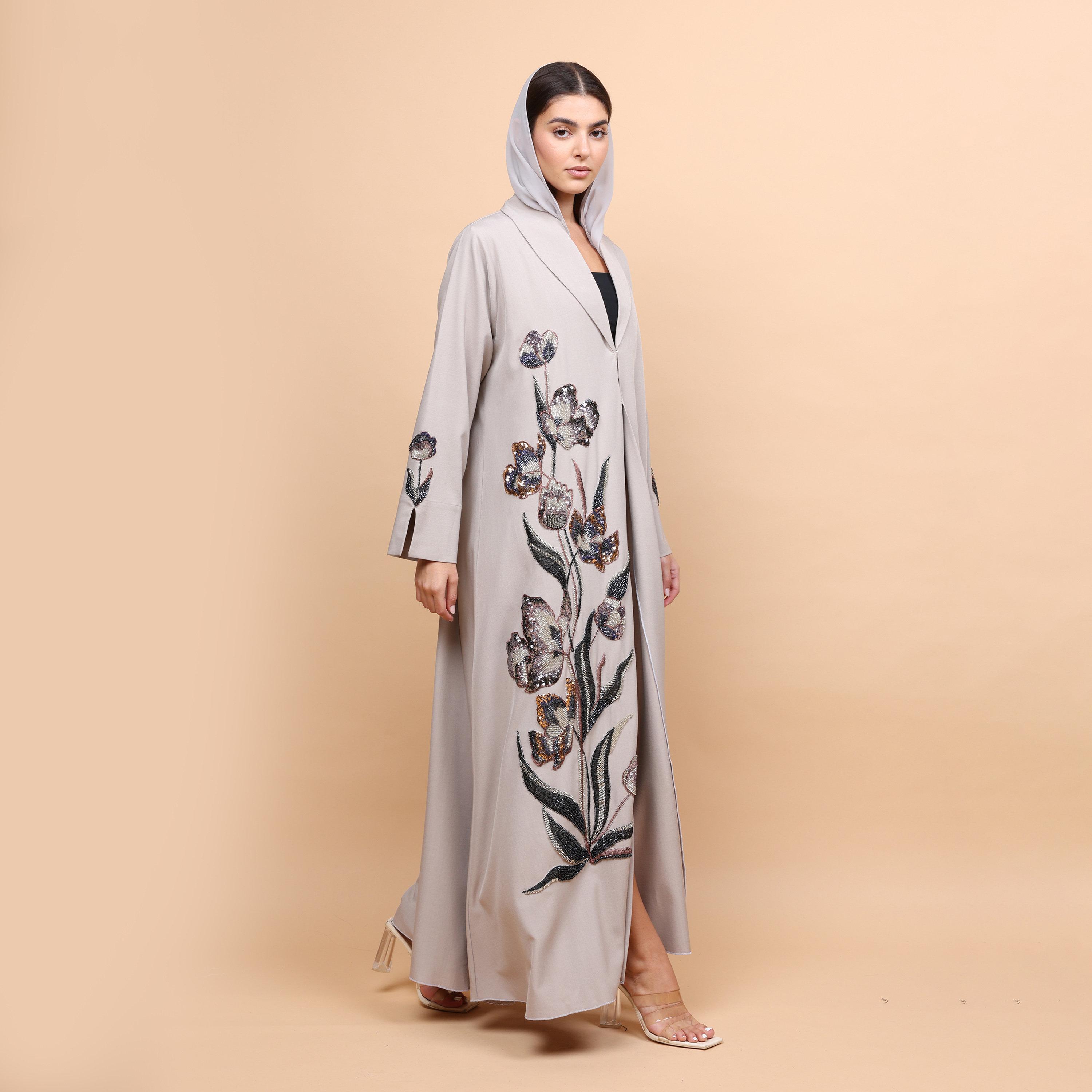 عباية رسمية نسائية قماش بيلا بياقة مطرزة بزهور وخرز مع حجاب - رمادي من إكسا-women-arabicclothing-abayas-image-4