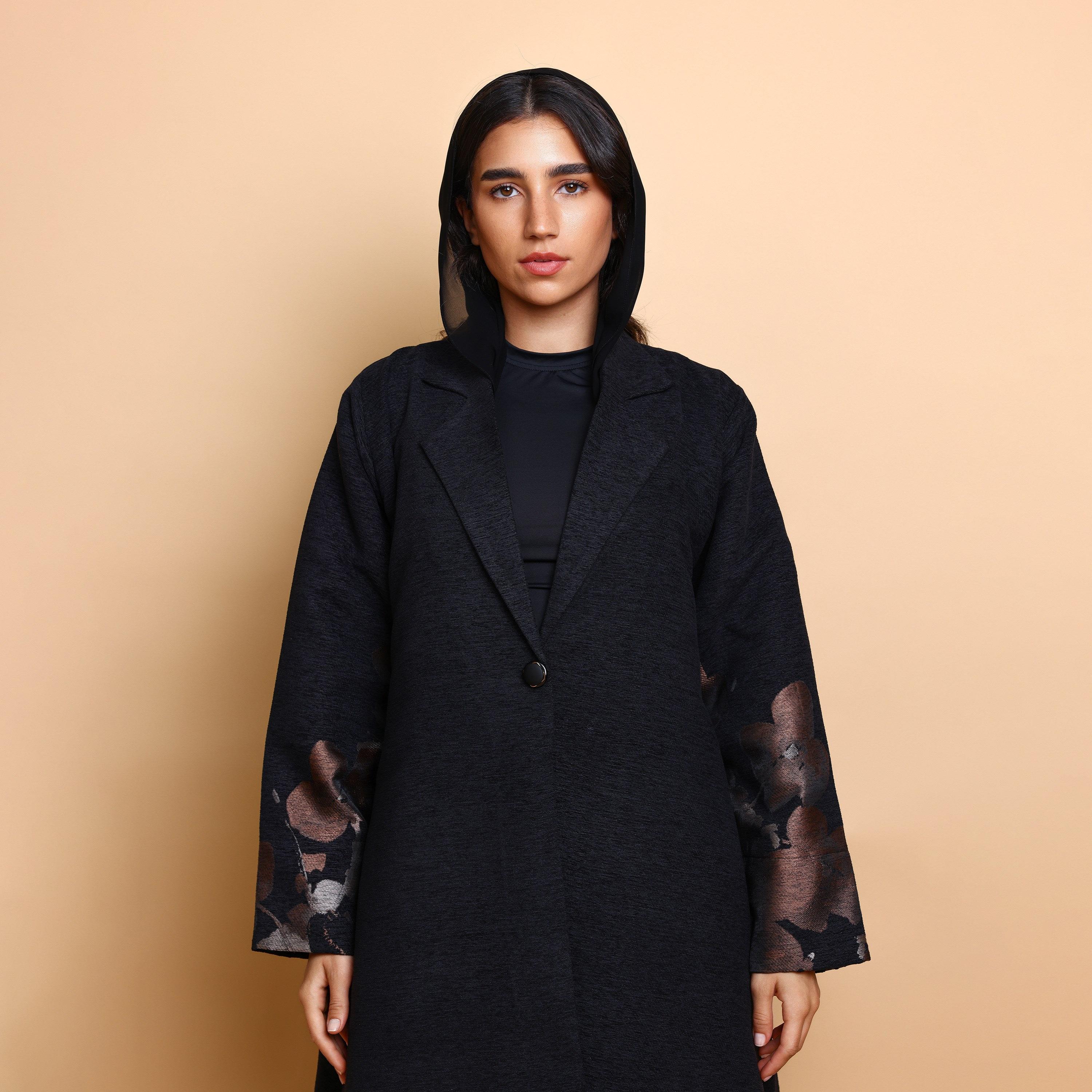 عباية نسائية قطيفة بياقة من الجاكار بنقشة الزهور مع حجاب - أسود من إكسا-women-arabicclothing-abayas-image-2