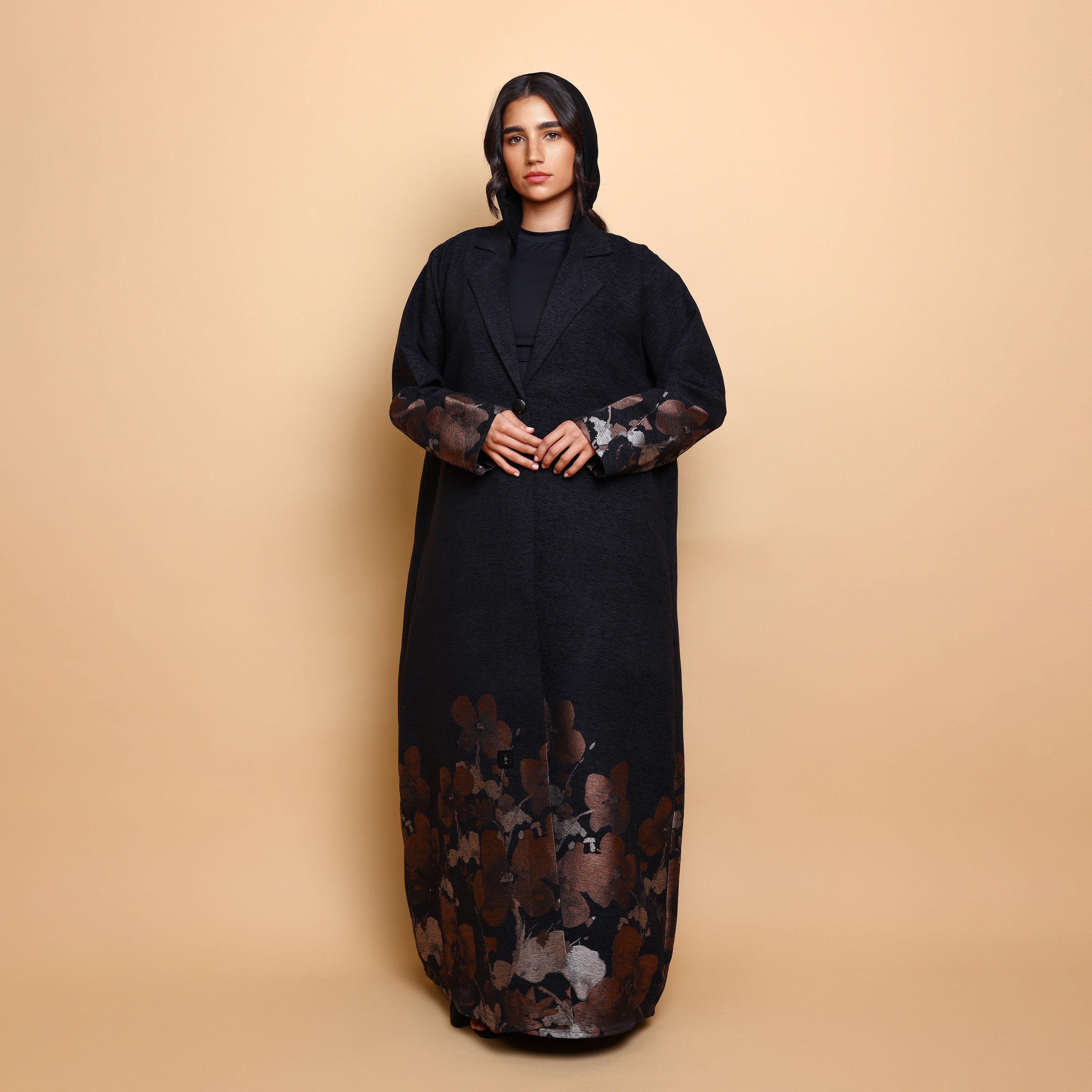 عباية نسائية قطيفة بياقة من الجاكار بنقشة الزهور مع حجاب - أسود من إكسا-women-arabicclothing-abayas-image-4