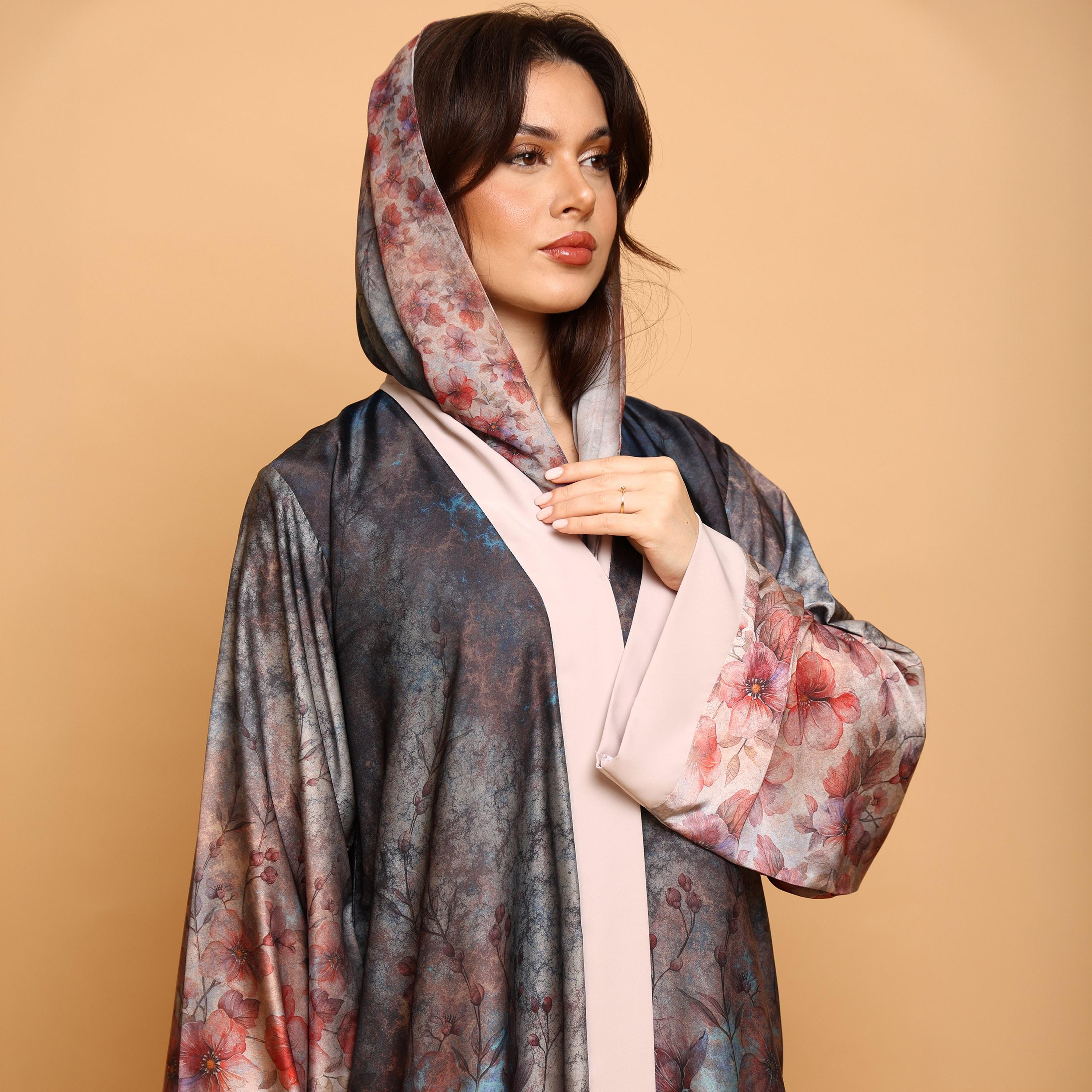 عباية نسائية من قماش أرماني بطبعة زهور وأكمام واسعة مع حجاب باللون الوردي من إككسا-women-arabicclothing-abayas-image-2