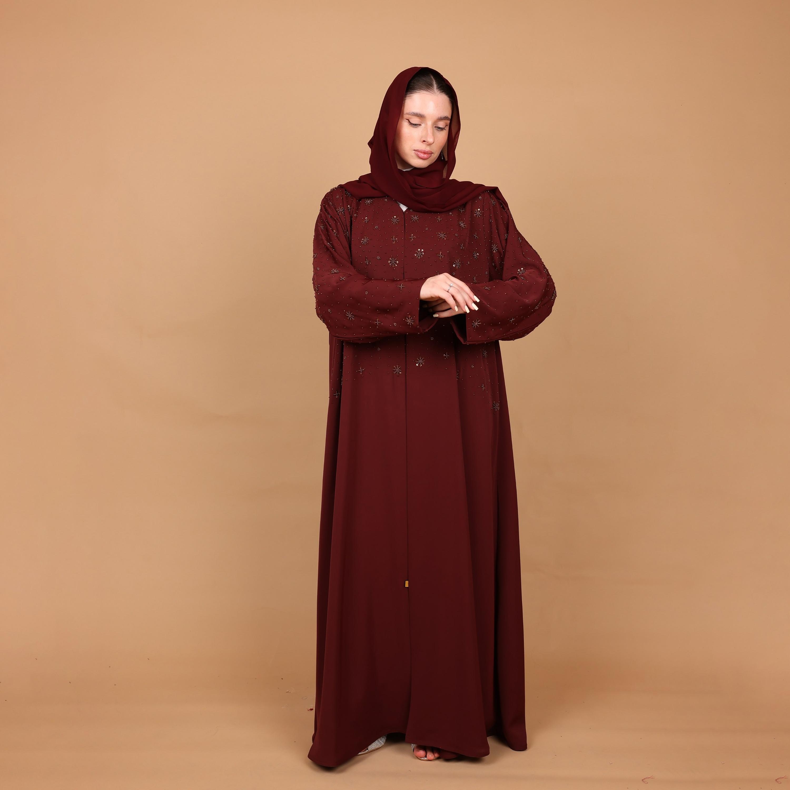 عباية نسائية من قماش الندا مزينة بالخرز مع حجاب باللون الأحمر من إككسا-women-arabicclothing-abayas-image-5