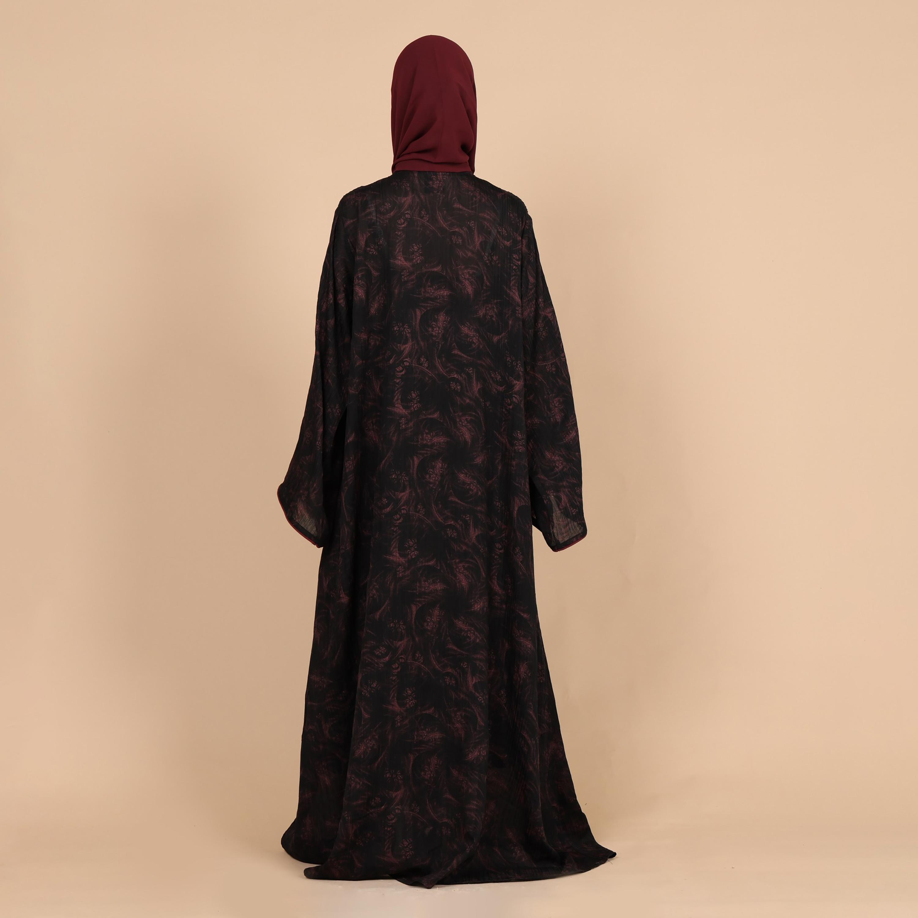 عباية للنساء من الشيفون برقاقات معدنية بطبعة تجريدية وأكمام واسعة مع حجاب من إككسا-women-arabicclothing-abayas-image-5