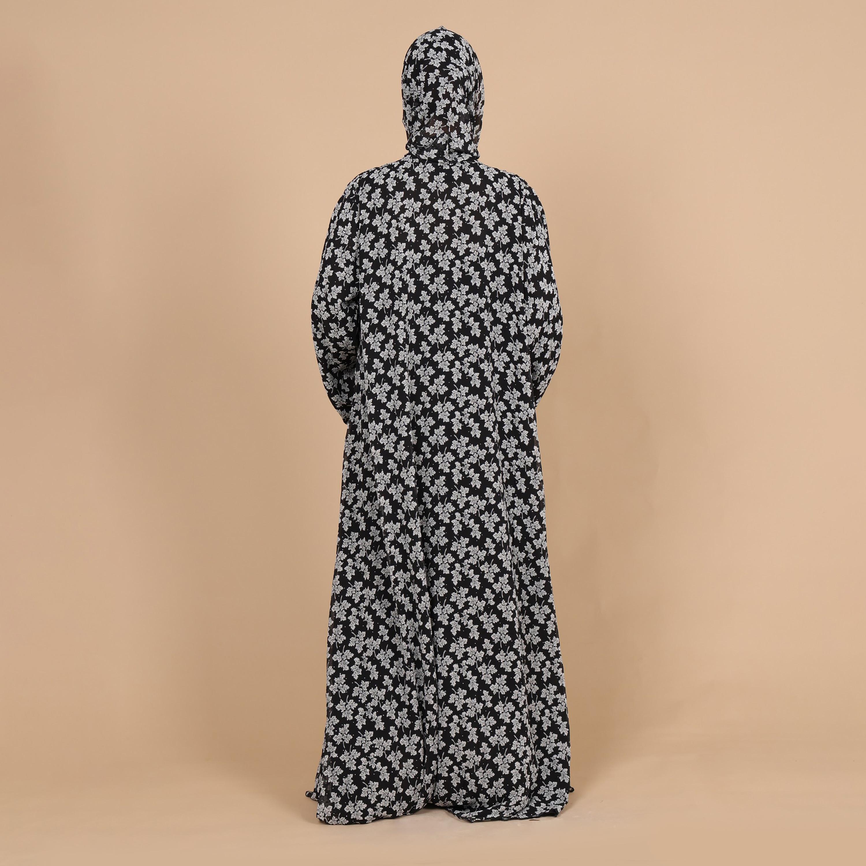 عباية للنساء من الشيفون باللون الأسود بطبعة زهور وأكمام واسعة مع حجاب من إككسا-women-arabicclothing-abayas-image-5