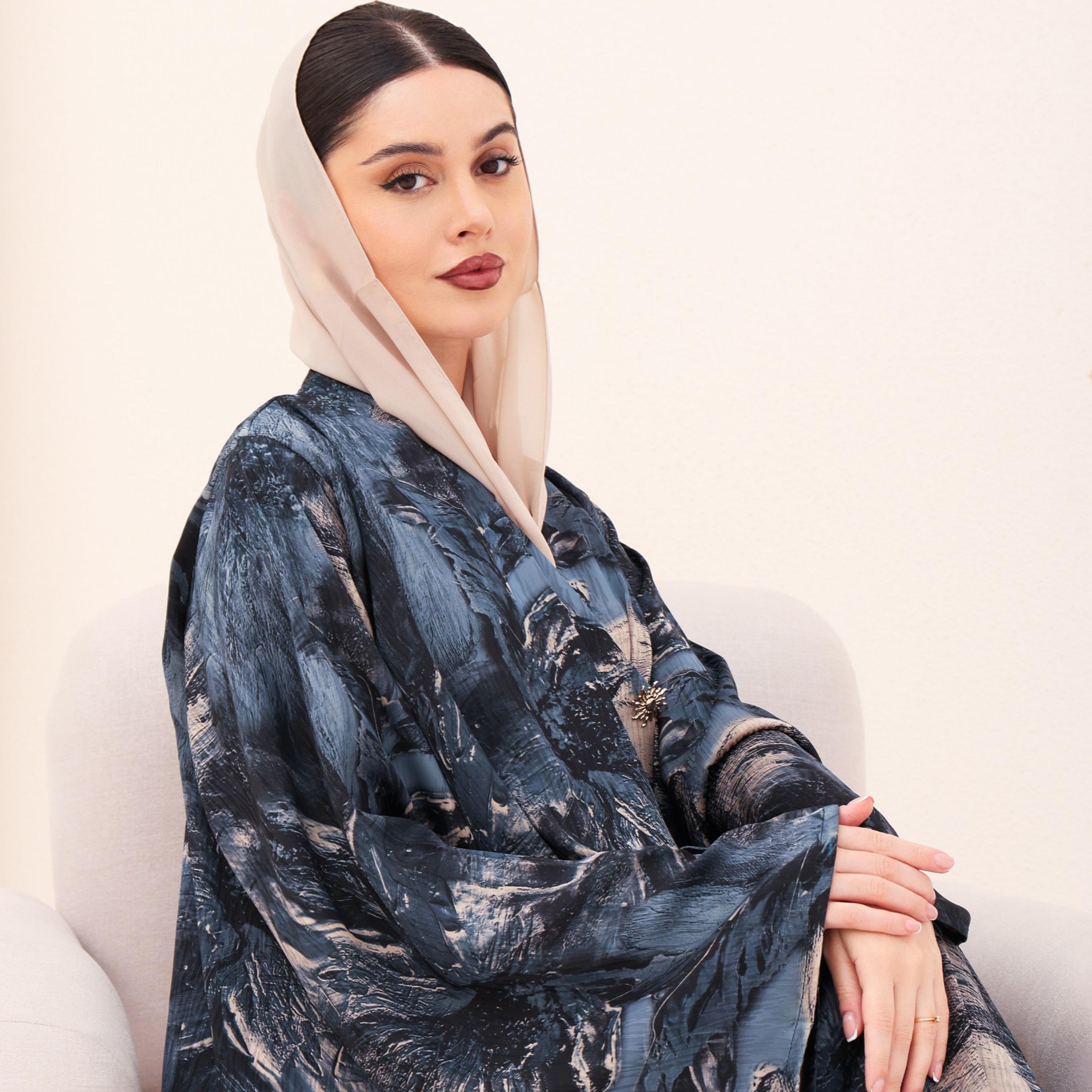 IKKXA Abstract Print Flared Sleeves Jacquard Women's Abaya with Hijab-women-arabicclothing-abayas-image-2
