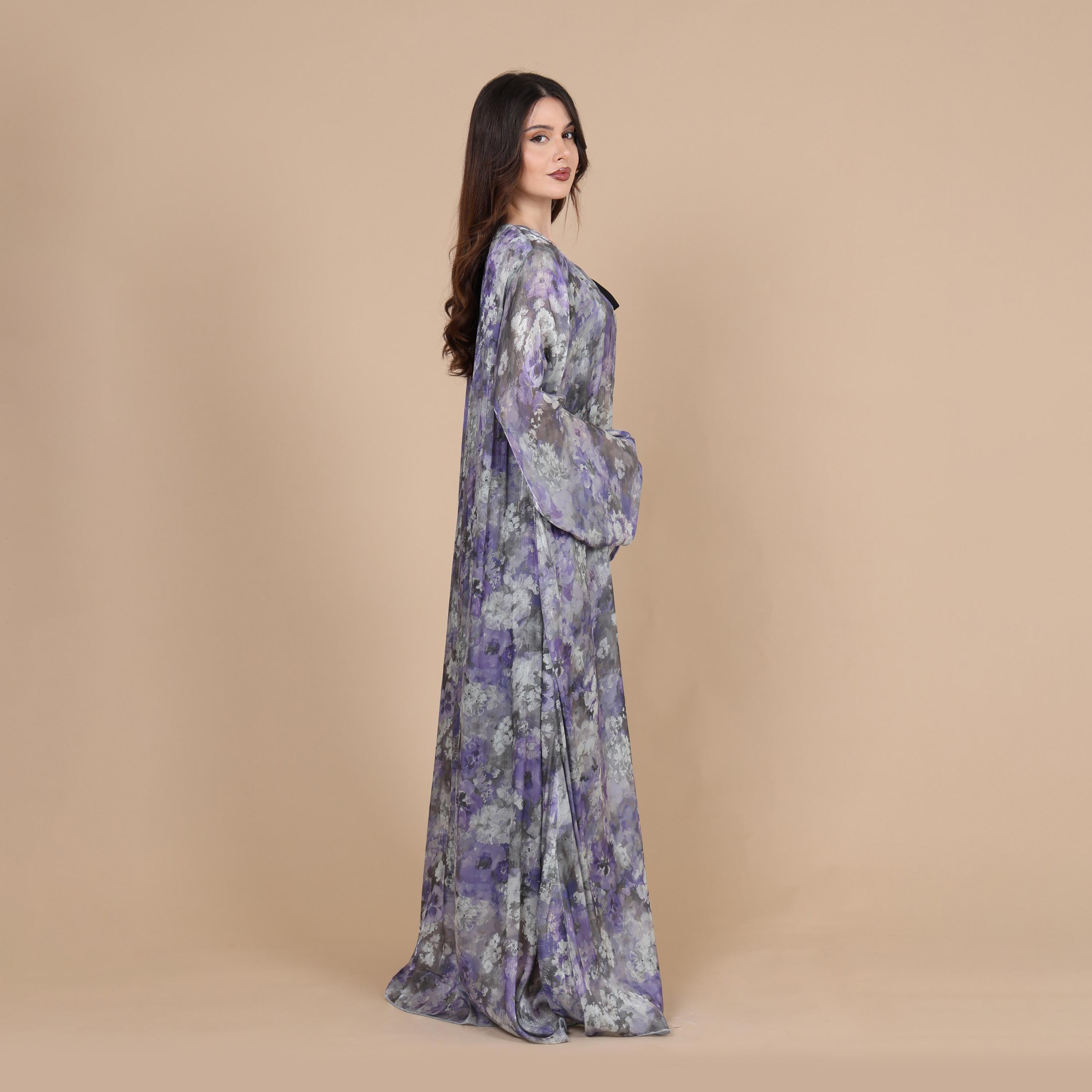 عباية للنساء من الأورجانزا بطبعة ربط وصبغ ألوان مائية وأكمام واسعة من إككسا-women-arabicclothing-abayas-image-4