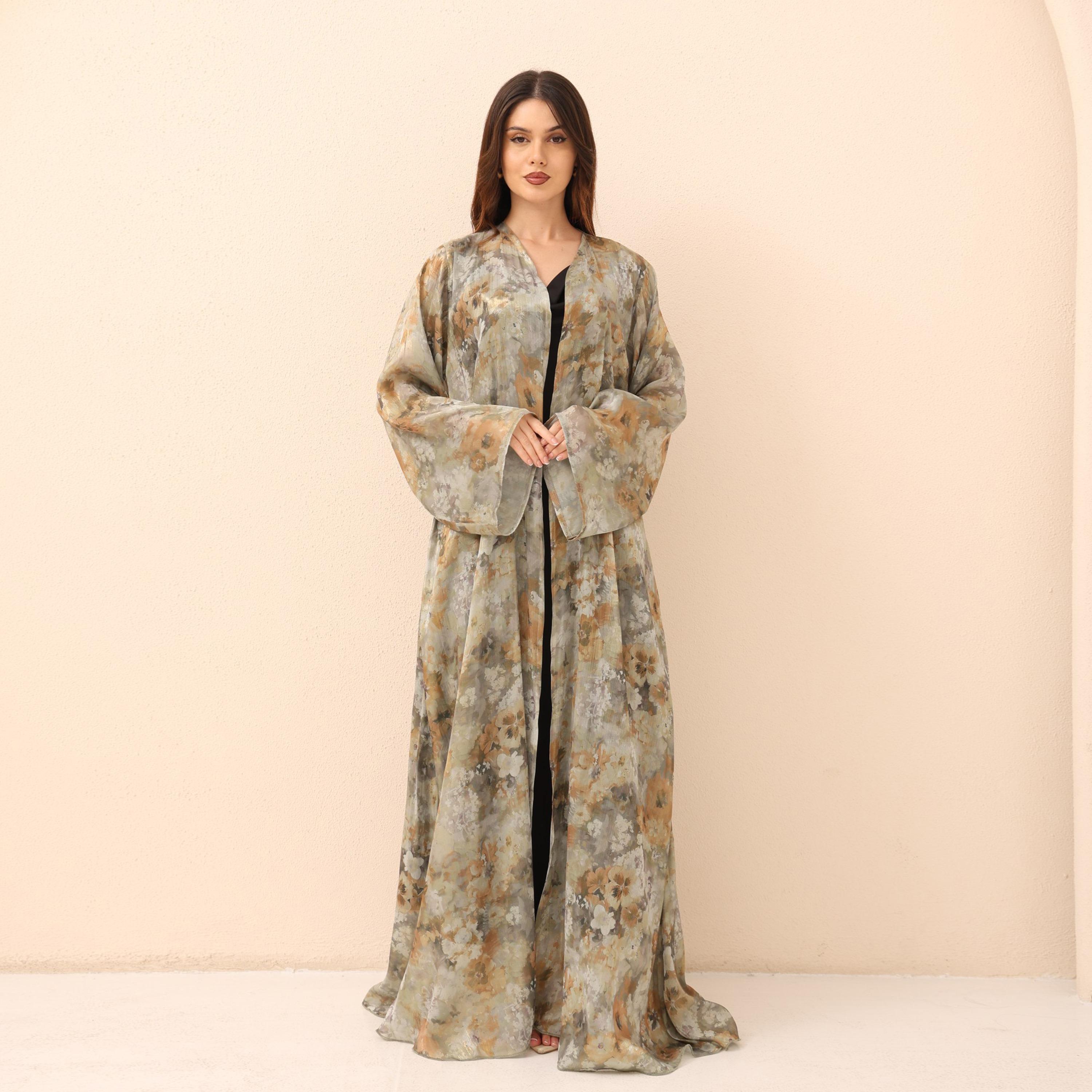 عباية للنساء من الأورجانزا بطبعة ربط وصبغ ألوان مائية وأكمام واسعة من إككسا-women-arabicclothing-abayas-image-6