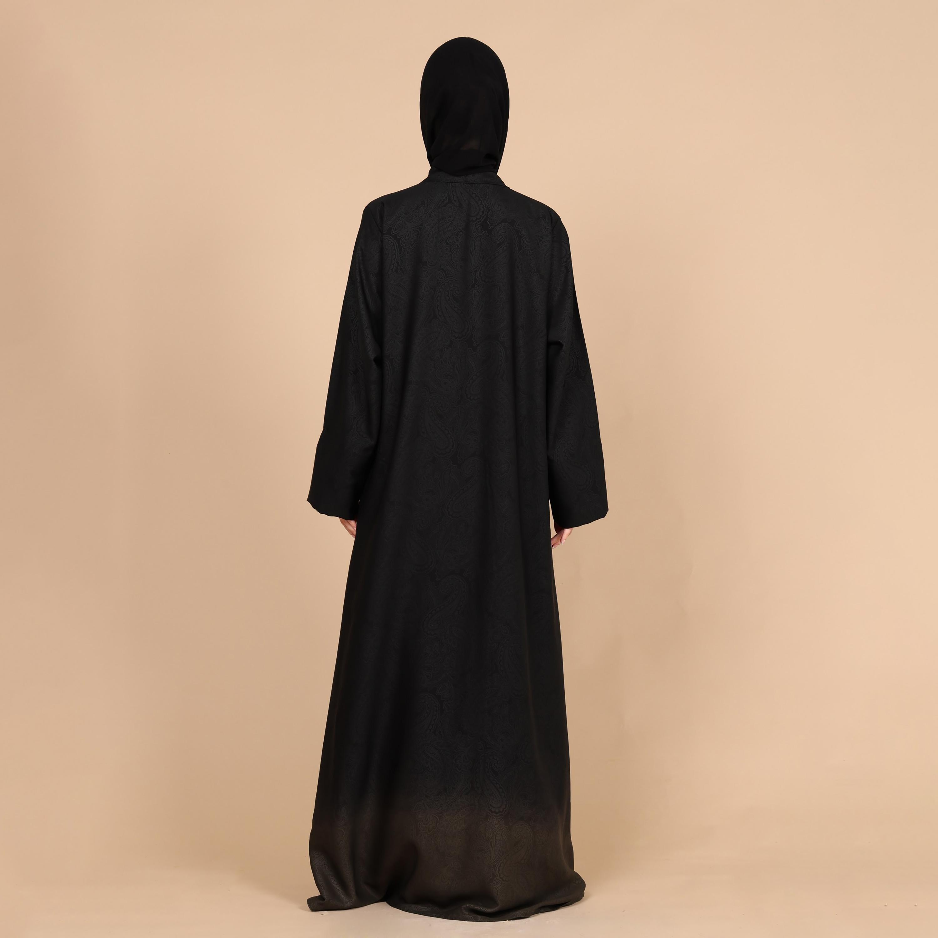 عباية للنساء بطبعة بيزلي وحافة متدرجة اللون (أومبري) مع حجاب من إككسا-women-arabicclothing-abayas-image-5