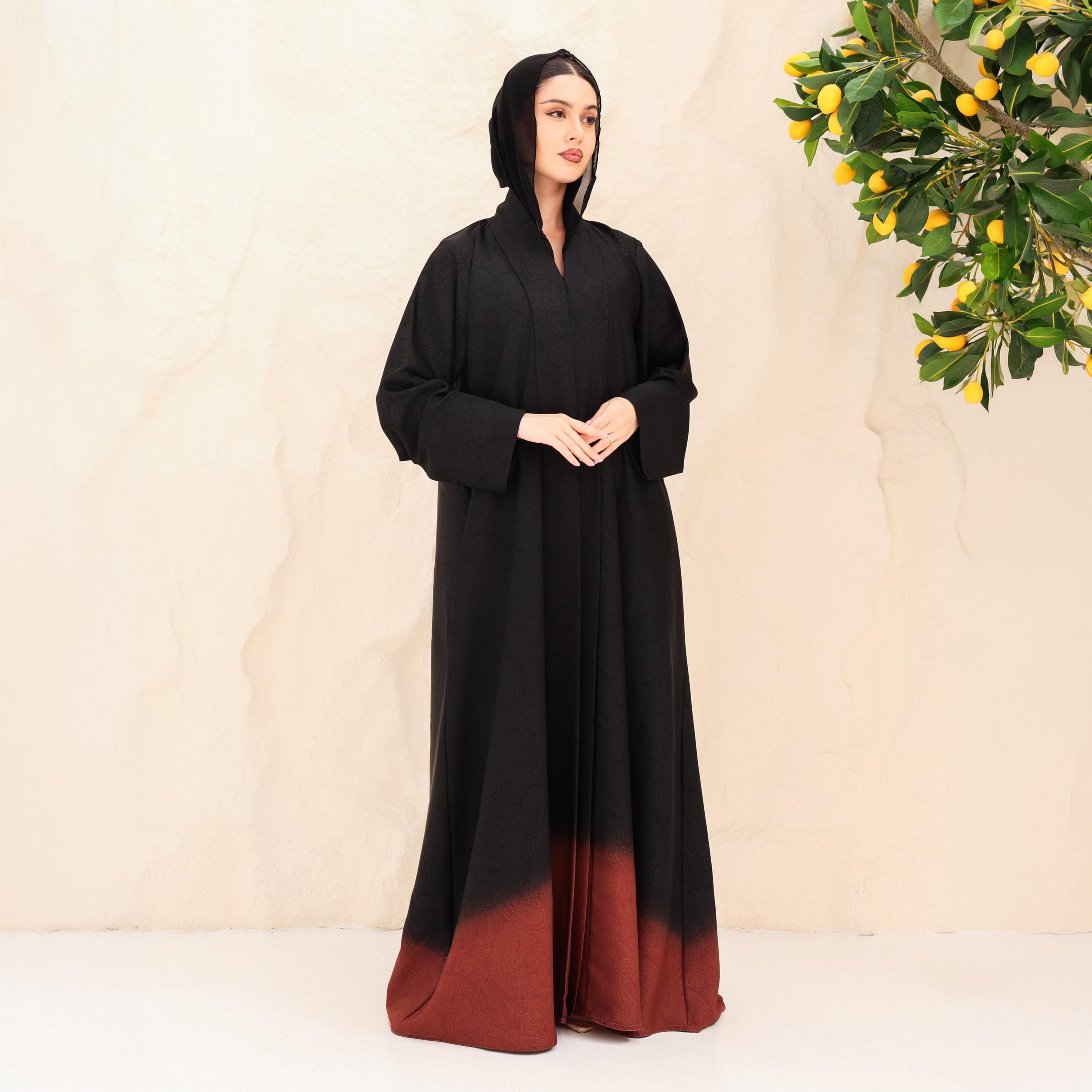 عباية للنساء بطبعة بيزلي وحافة متدرجة اللون (أومبري) مع حجاب من إككسا-women-arabicclothing-abayas-image-6