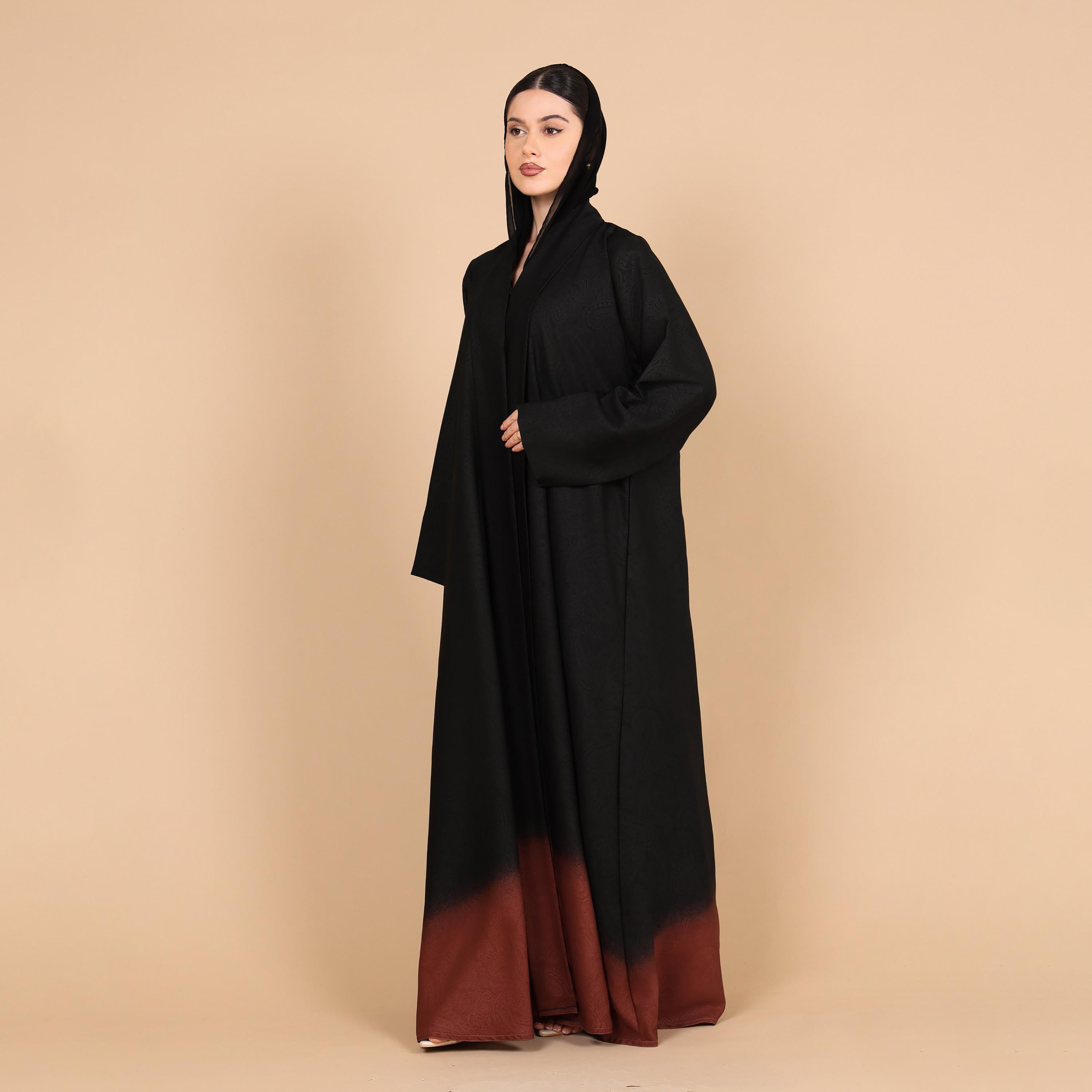 عباية للنساء بطبعة بيزلي وحافة متدرجة اللون (أومبري) مع حجاب من إككسا-women-arabicclothing-abayas-image-10