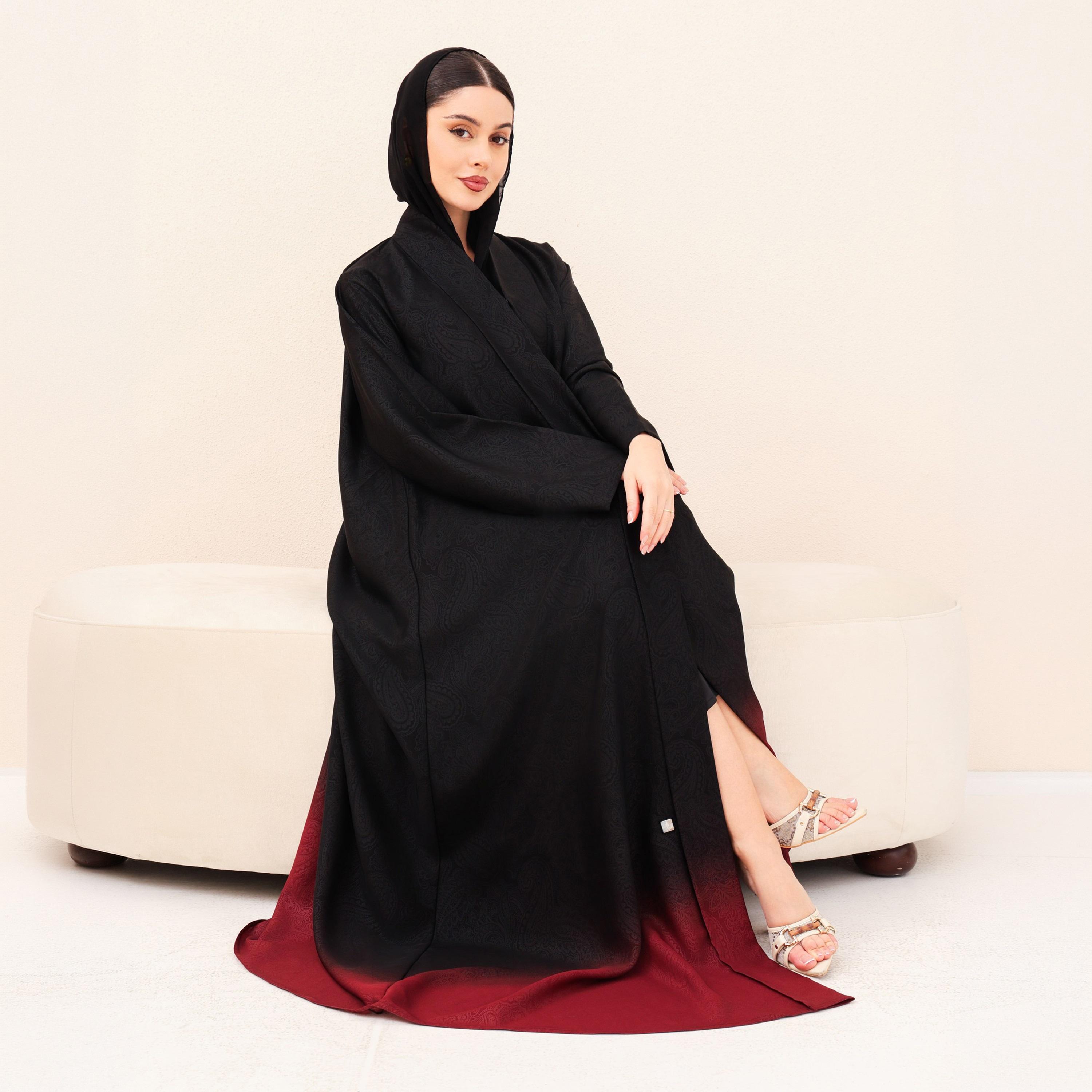 عباية للنساء بطبعة بيزلي وحافة متدرجة اللون (أومبري) مع حجاب من إككسا-women-arabicclothing-abayas-image-14