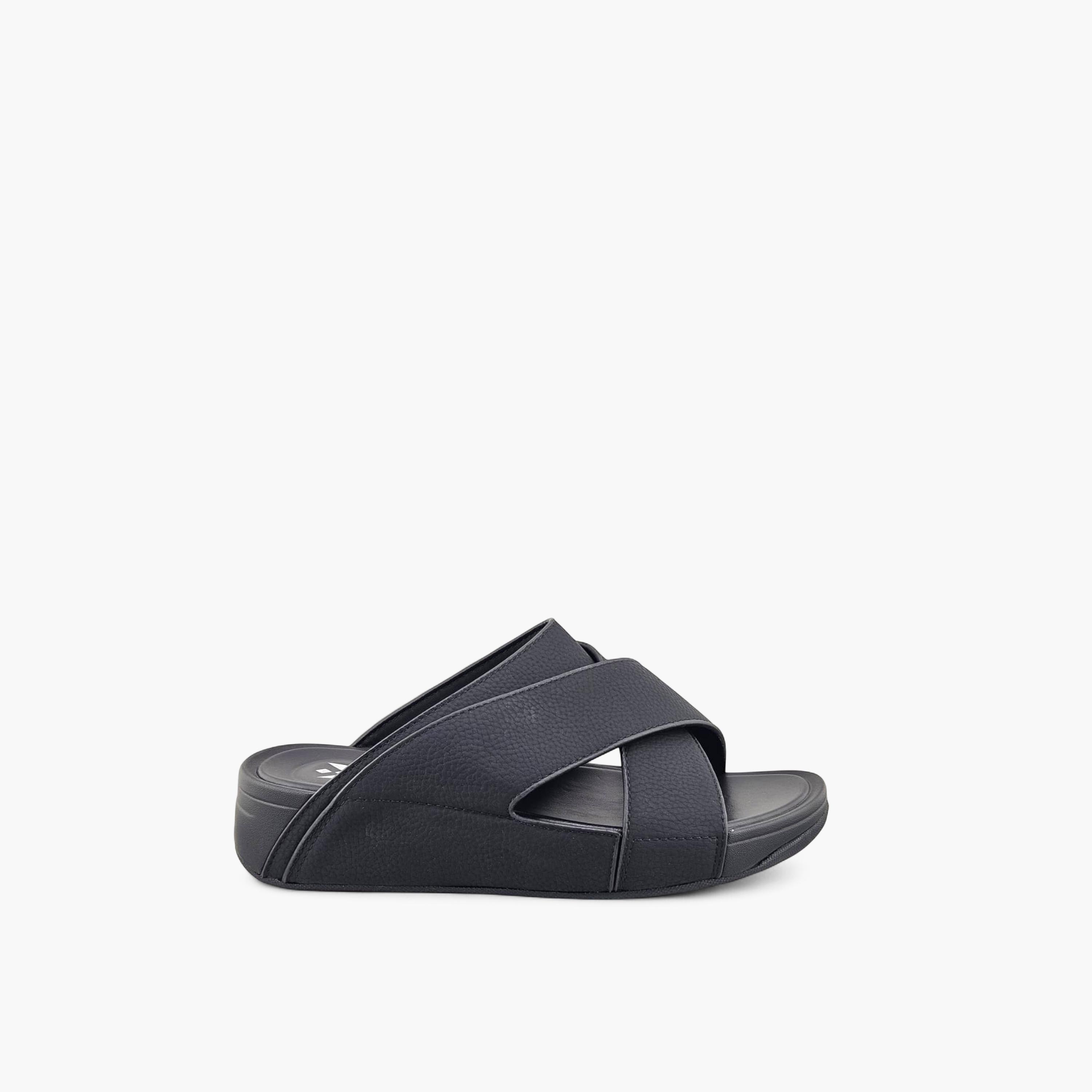 Al Fanoos Men's Slip-On Plush Comfort Arabic Sandals  | AF2602137-men-shoes-sandals-image-3