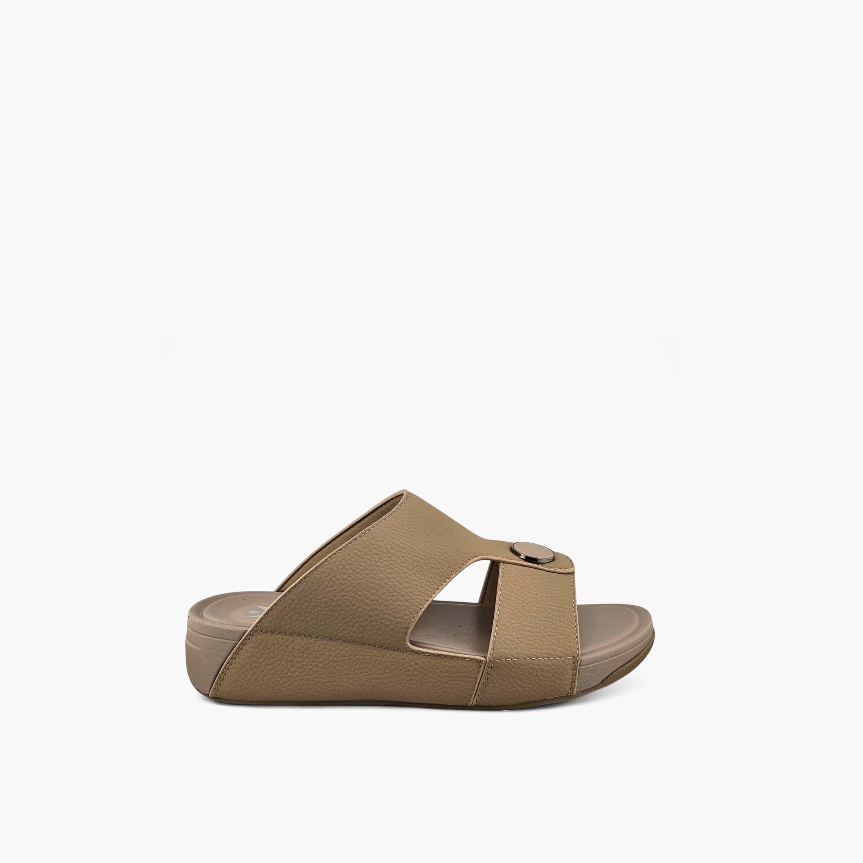 Al Fanoos Men's Slip-On Plush Comfort Arabic Sandals  | AF2602138-men-shoes-sandals-image-3