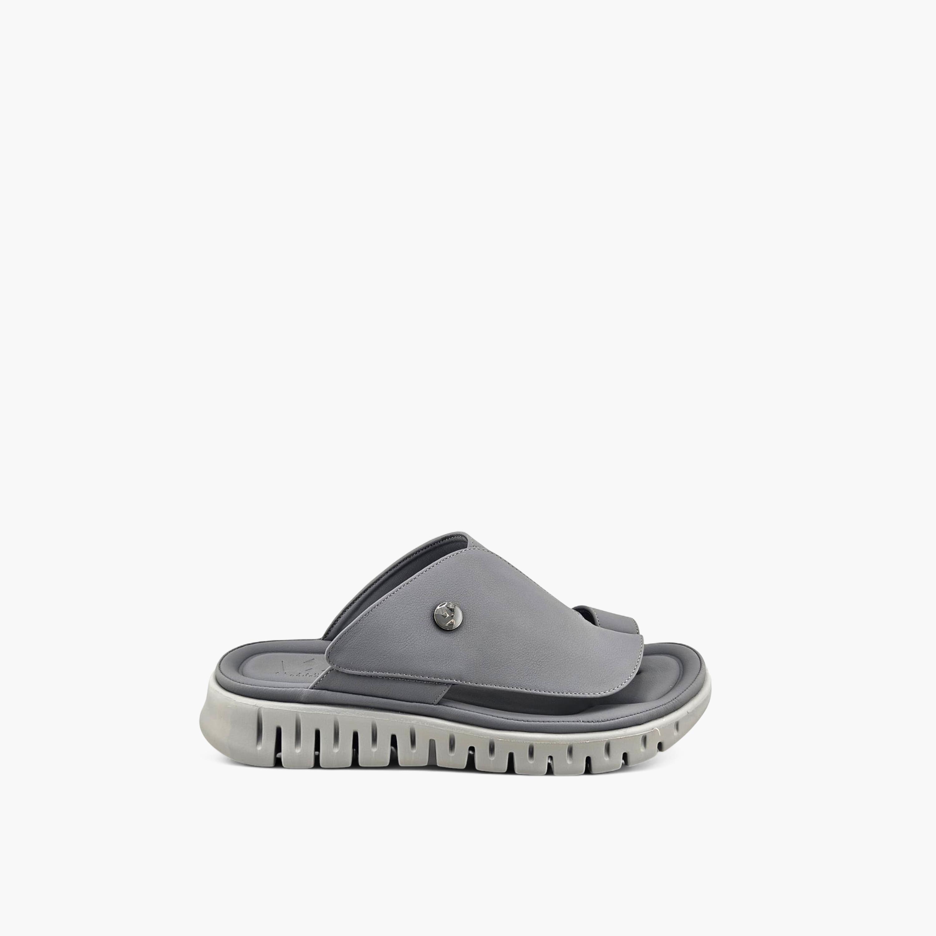 Al Fanoos Men's Slip-On Flexton Arabic Sandals  | AF2602202-men-shoes-sandals-image-3