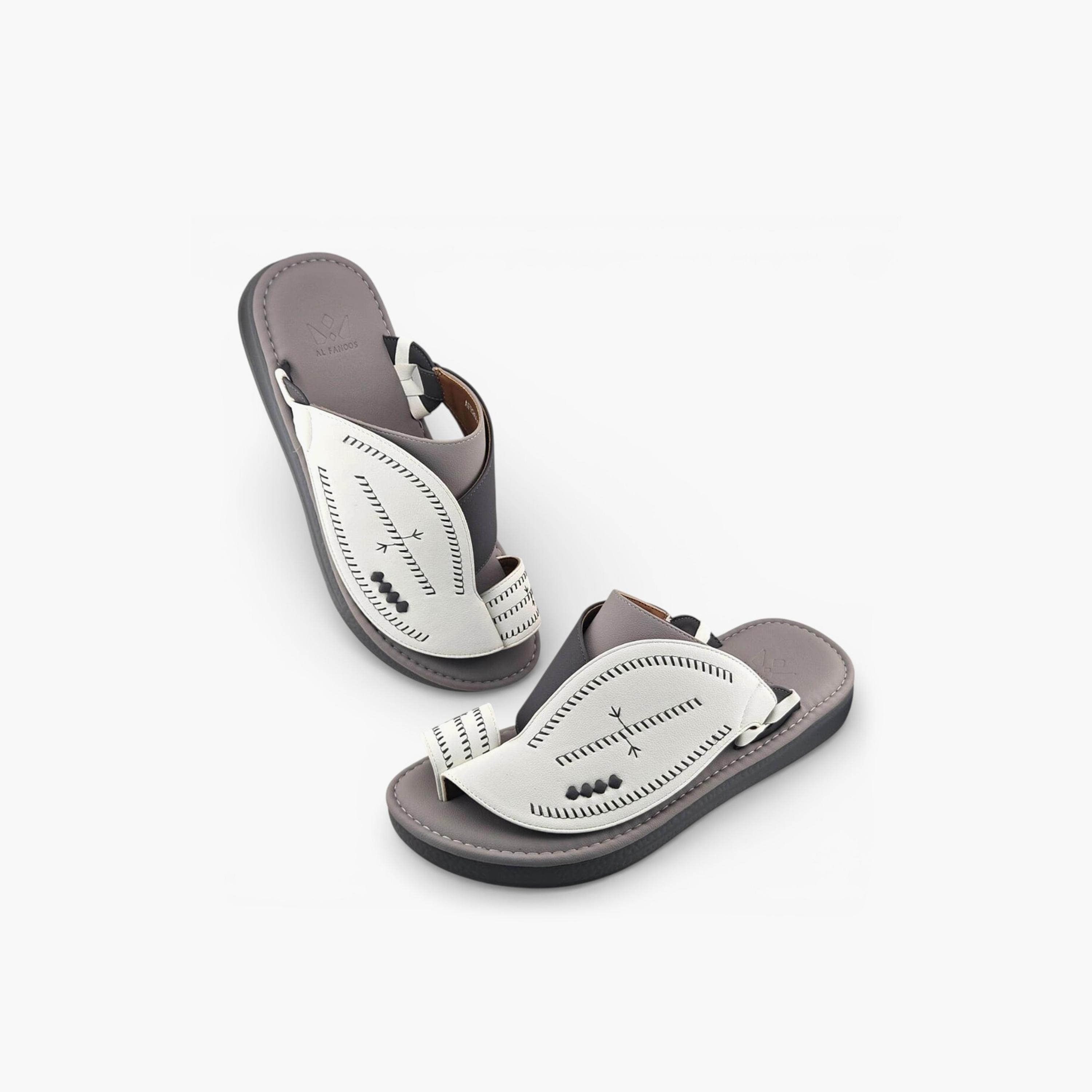 الفانوس - صندل بالازو رجالي سهل الارتداء تصميم التراث العربي | AFB26017-men-shoes-sandals-image-4