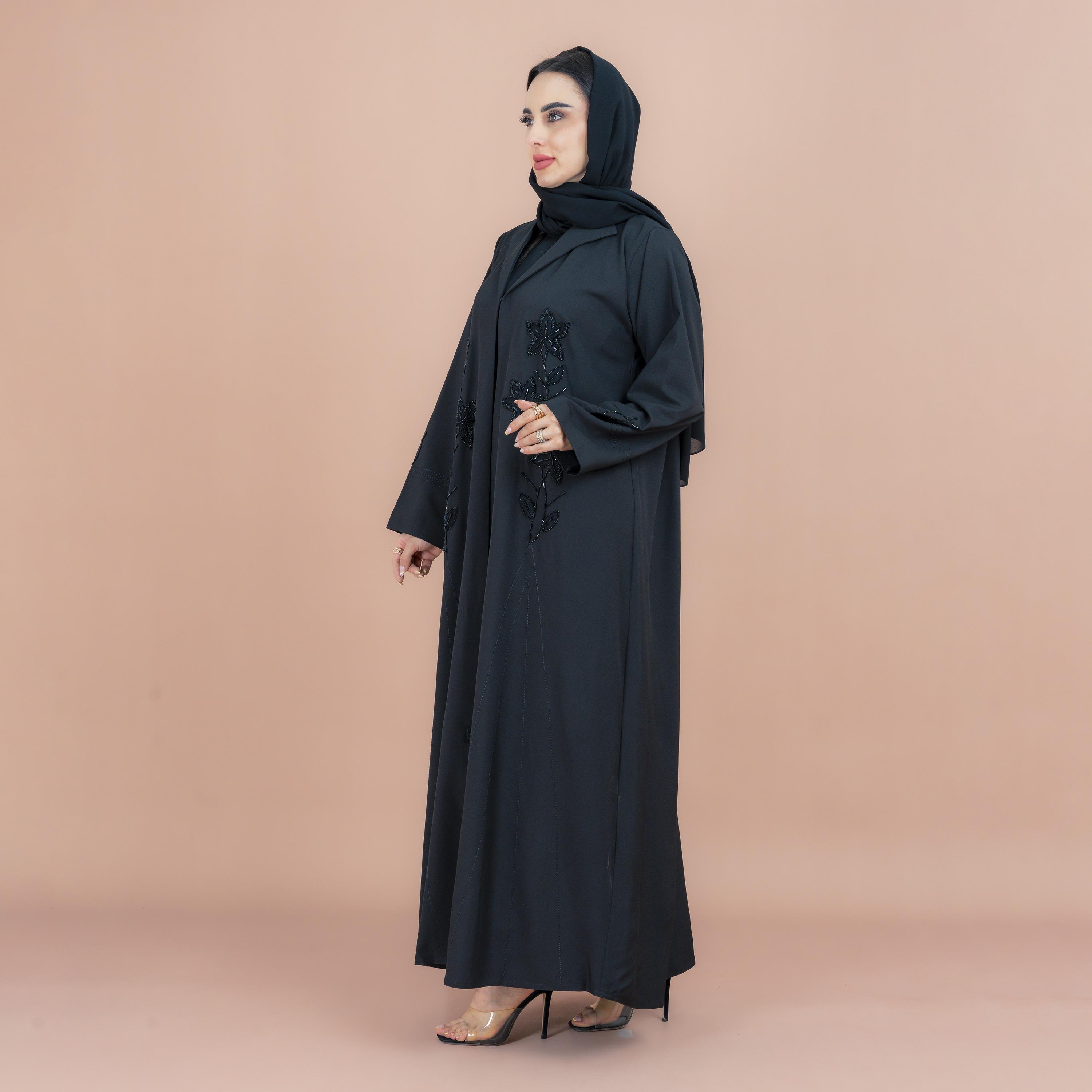 عباية بتصميم تقليدي أسود مع ياقة طية صدر على شكل معطف للنساء من اي كيه كيه اكس ايه-women-arabicclothing-abayas-image-3