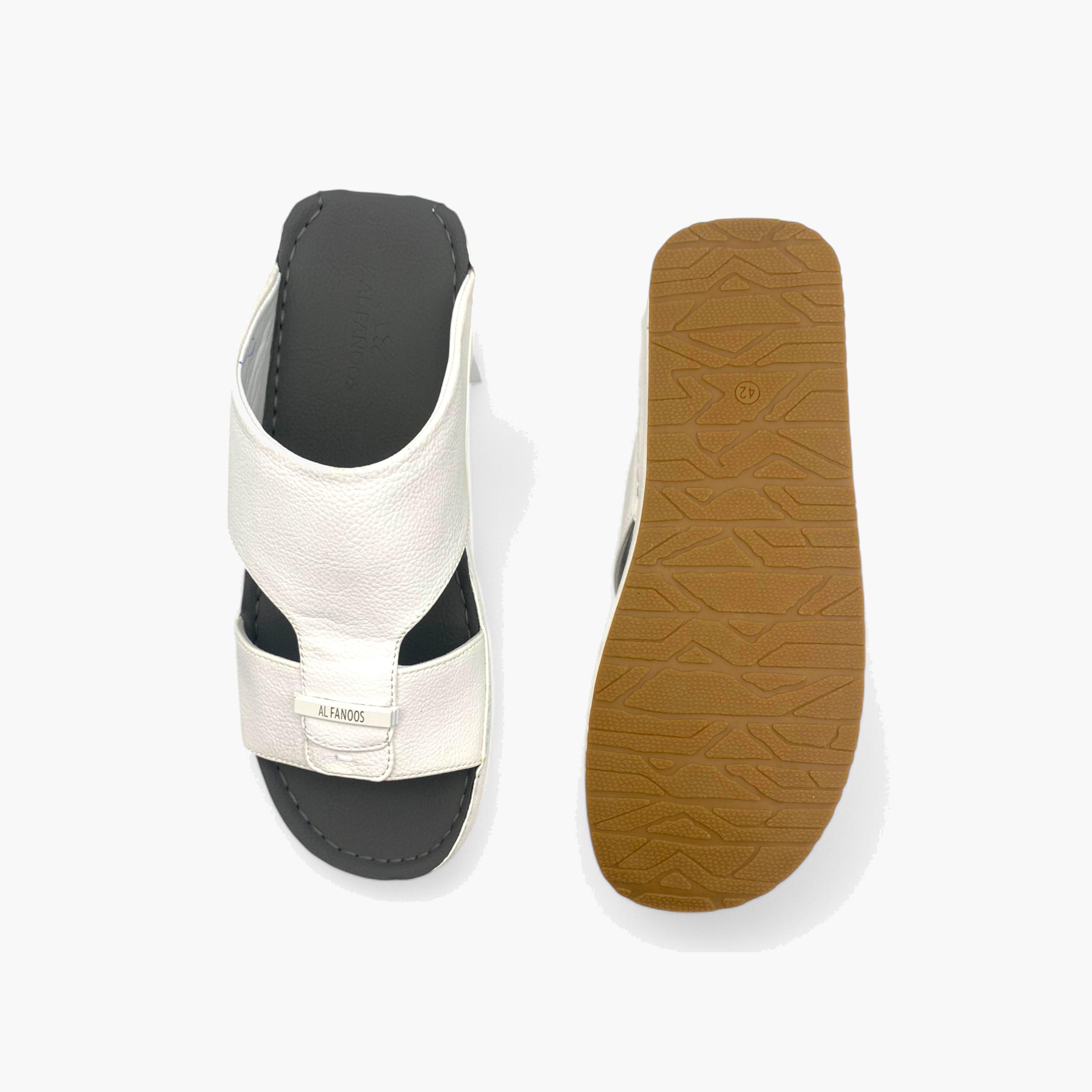 الفانوس- صندل عربي مخملي للرجال سهل الإرتداء | AL2502097-men-shoes-sandals-image-5