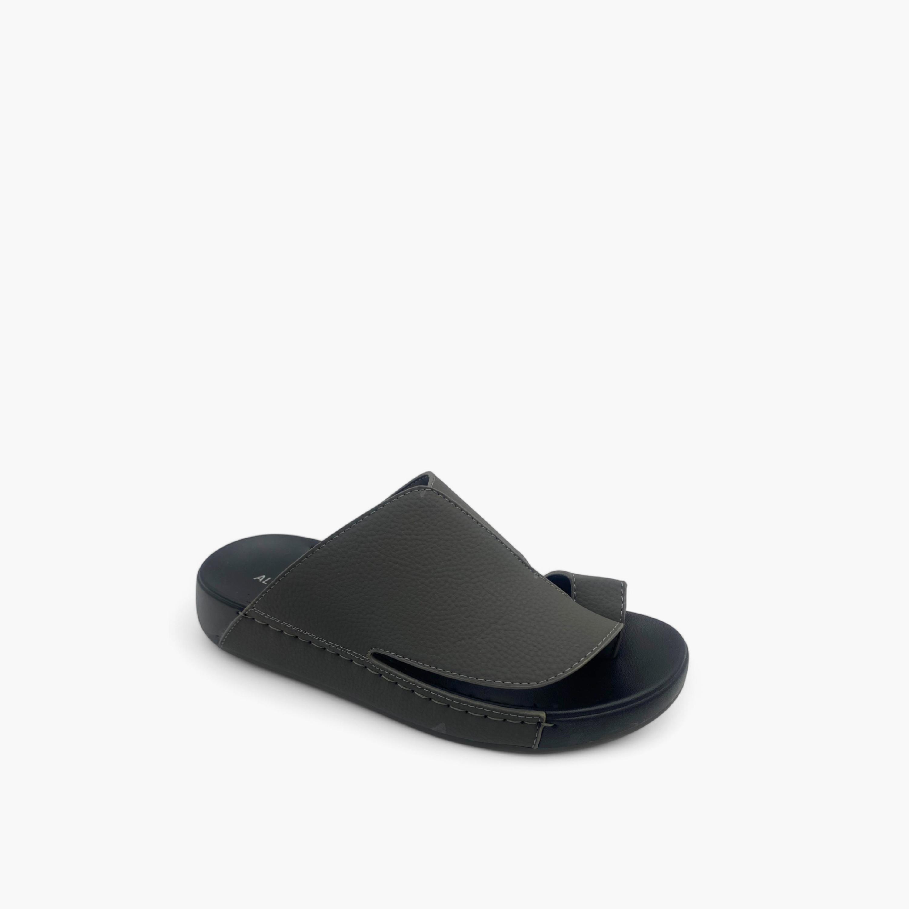 الفانوس- صندل عربي رجالي سهل الارتداء | AL2502136-men-shoes-sandals-image-1