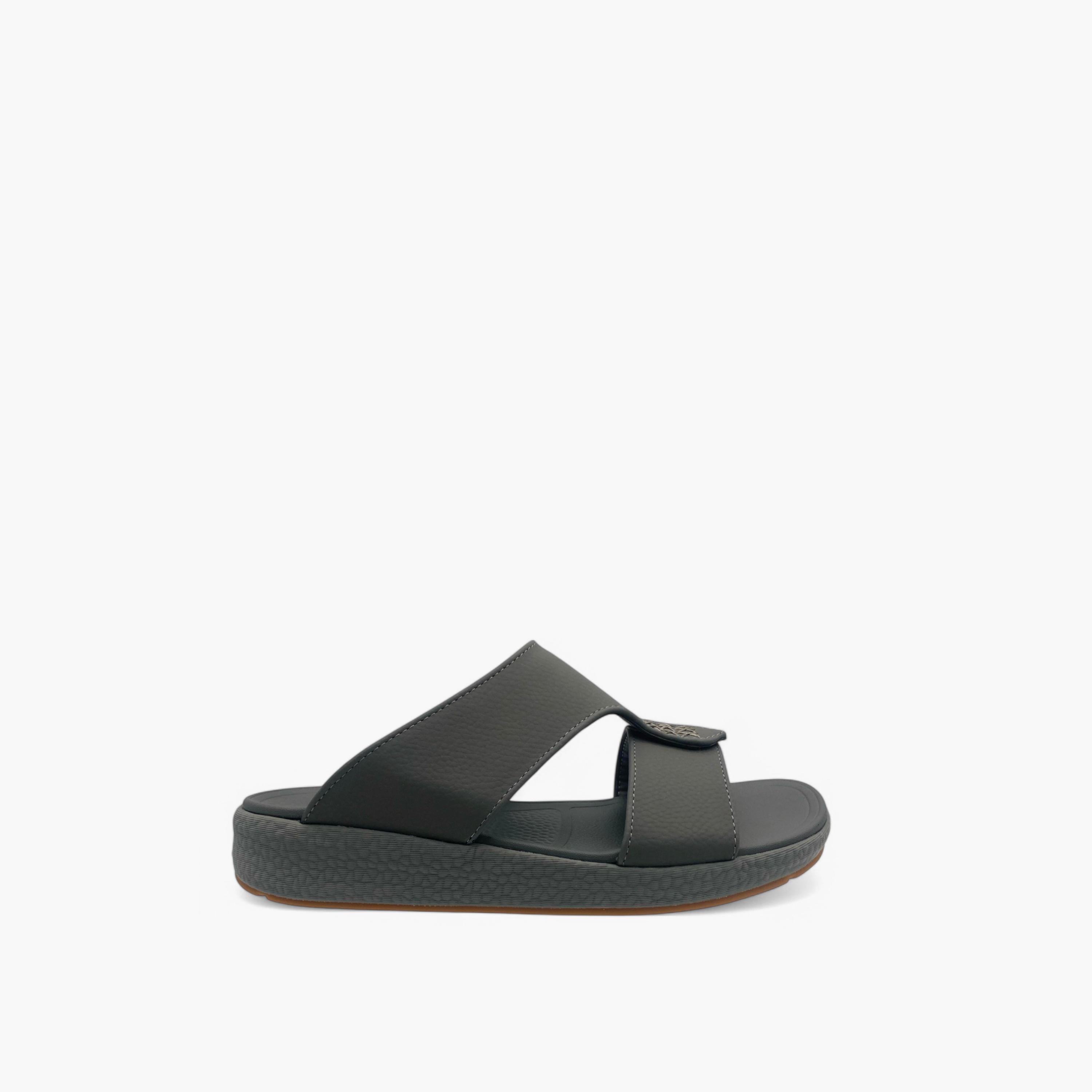 Al Fanoos Men's Elegant Slip-On Arabic Slippers-men-shoes-sandals-image-3