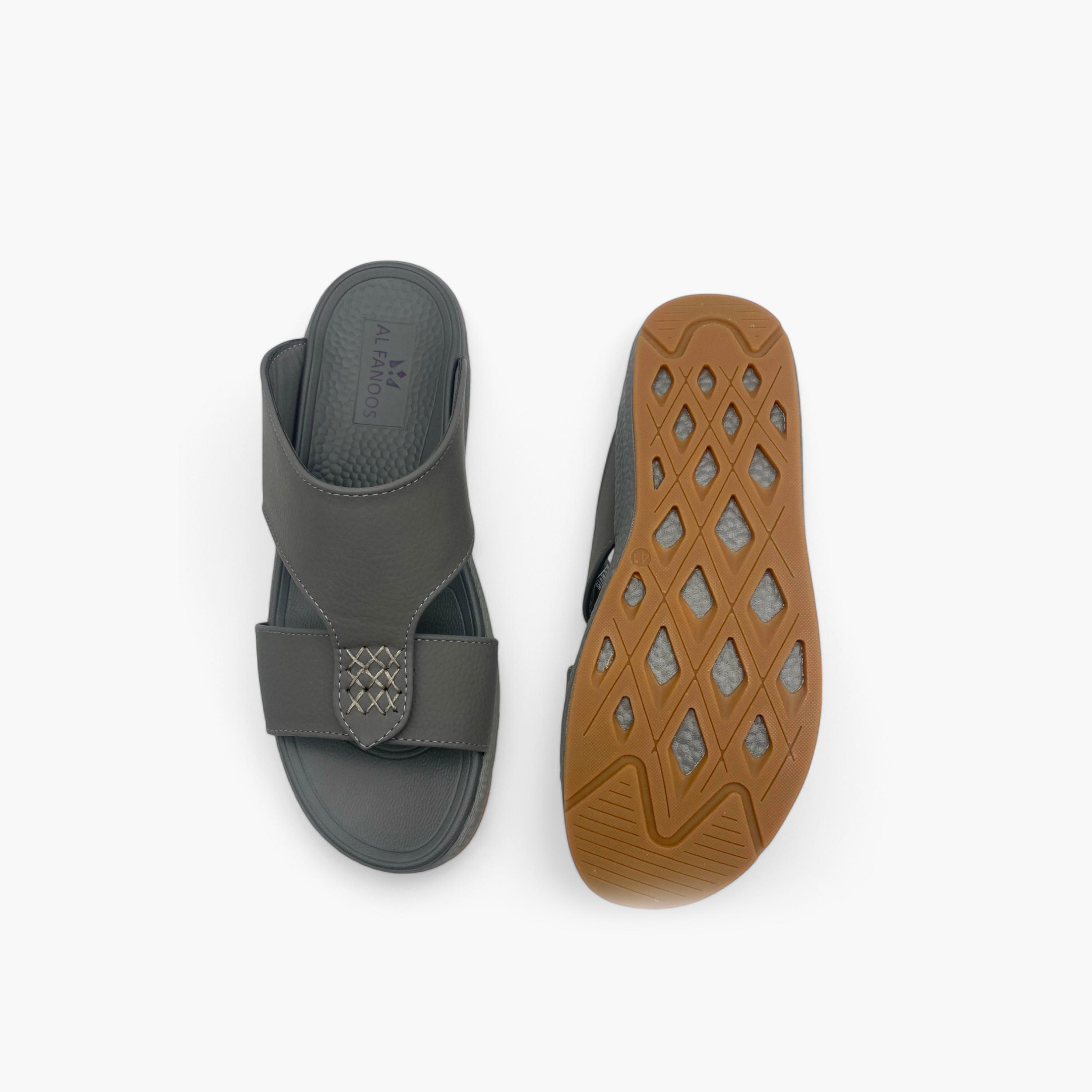 Al Fanoos Men's Elegant Slip-On Arabic Slippers-men-shoes-sandals-image-5
