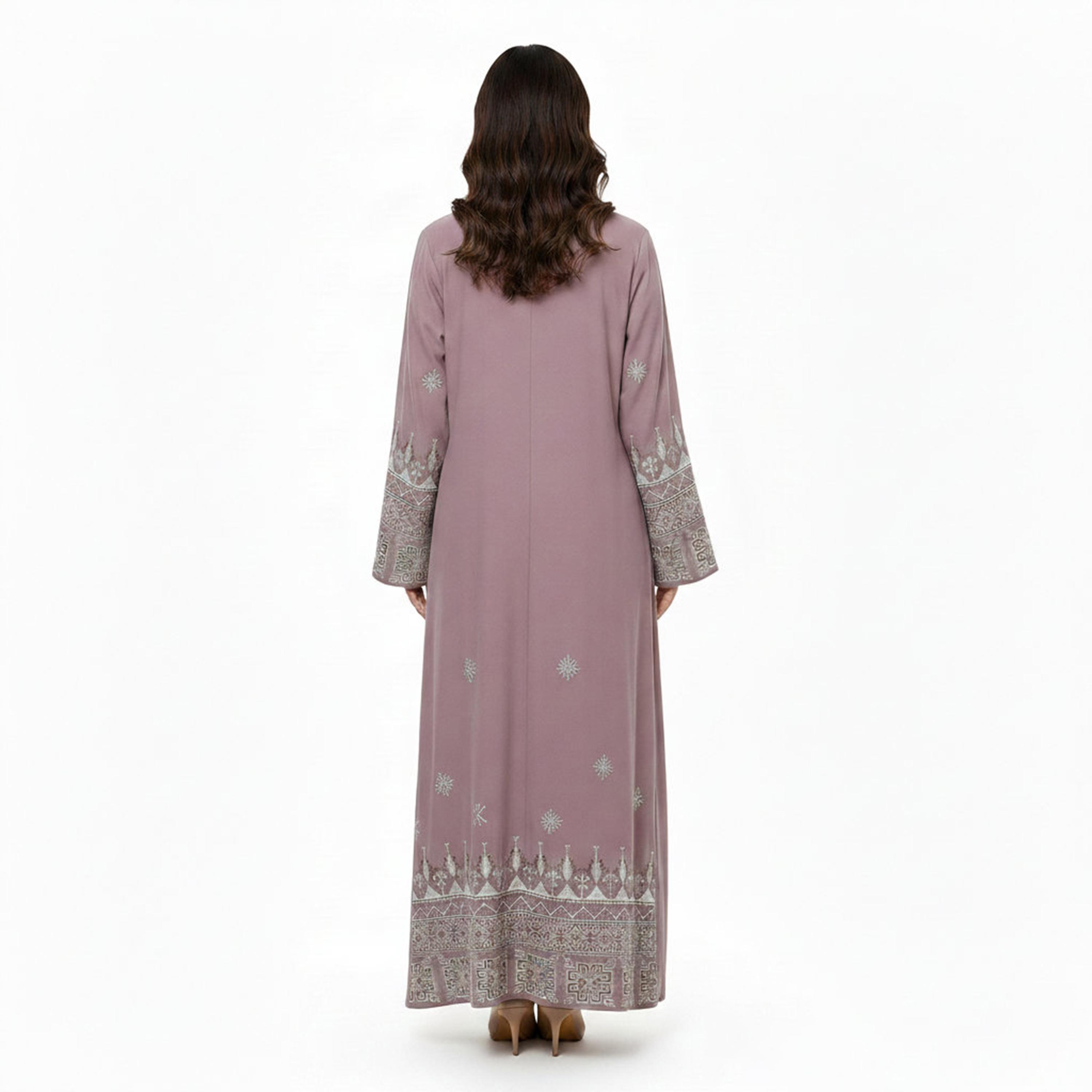 عباءة نسائية بلون "موف" وتطريز "جيوميتريك" هندسي مع حجاب من حديث المدينة-women-arabicclothing-abayas-image-4