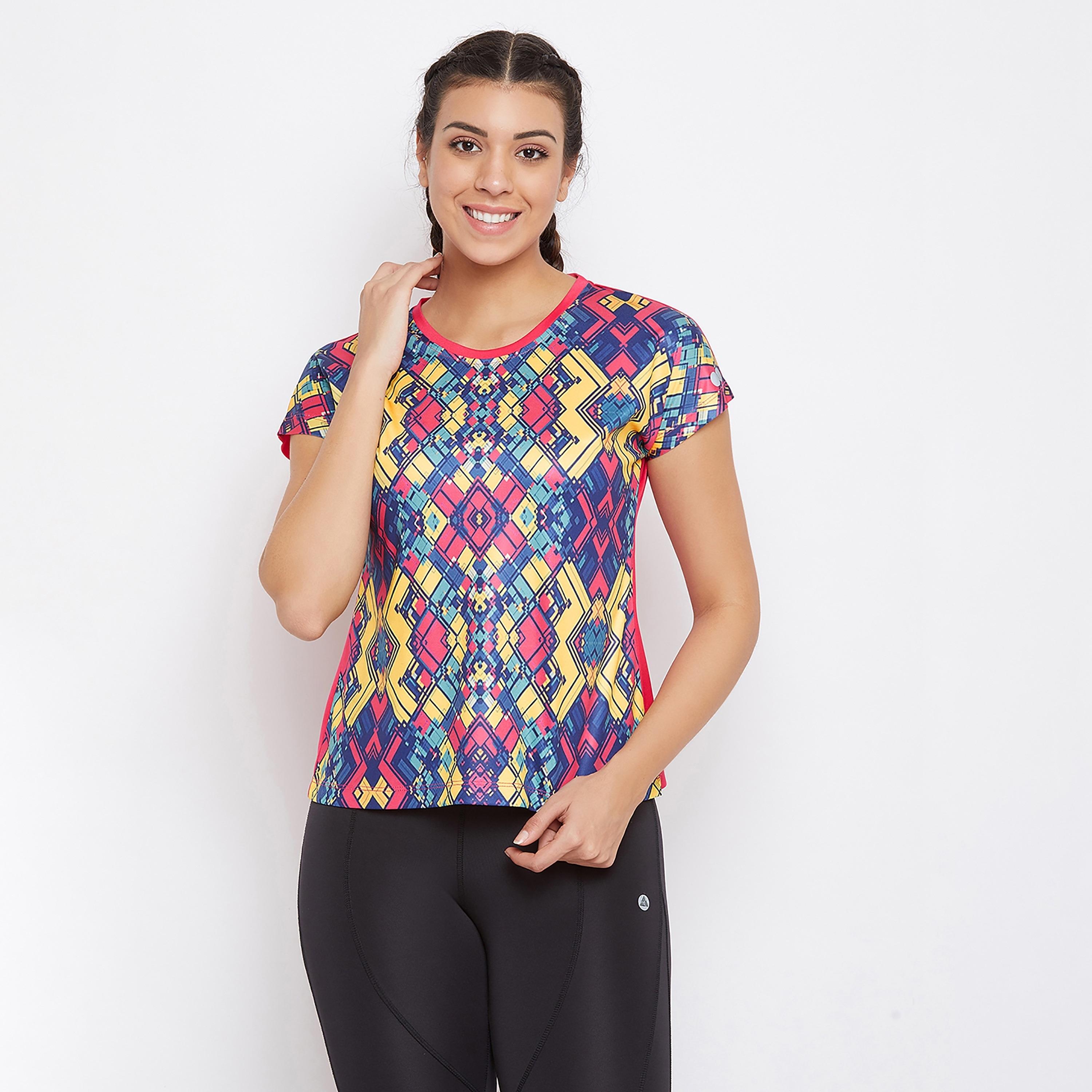 قميص قصير الأكمام بطبعة من كلوفيا برقبة مستديرة-women-clothing-sportswearandactivewear-tshirtsandvests-image-2