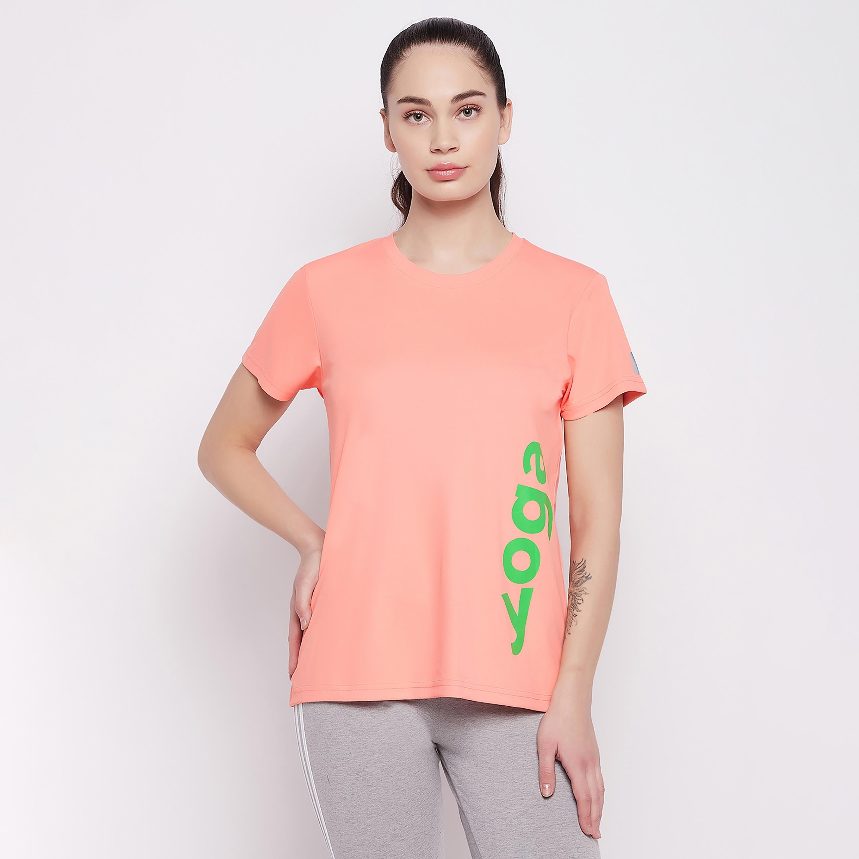 قميص قصير الأكمام بطبعة من كلوفيا برقبة مستديرة-women-clothing-sportswearandactivewear-tshirtsandvests-image-2