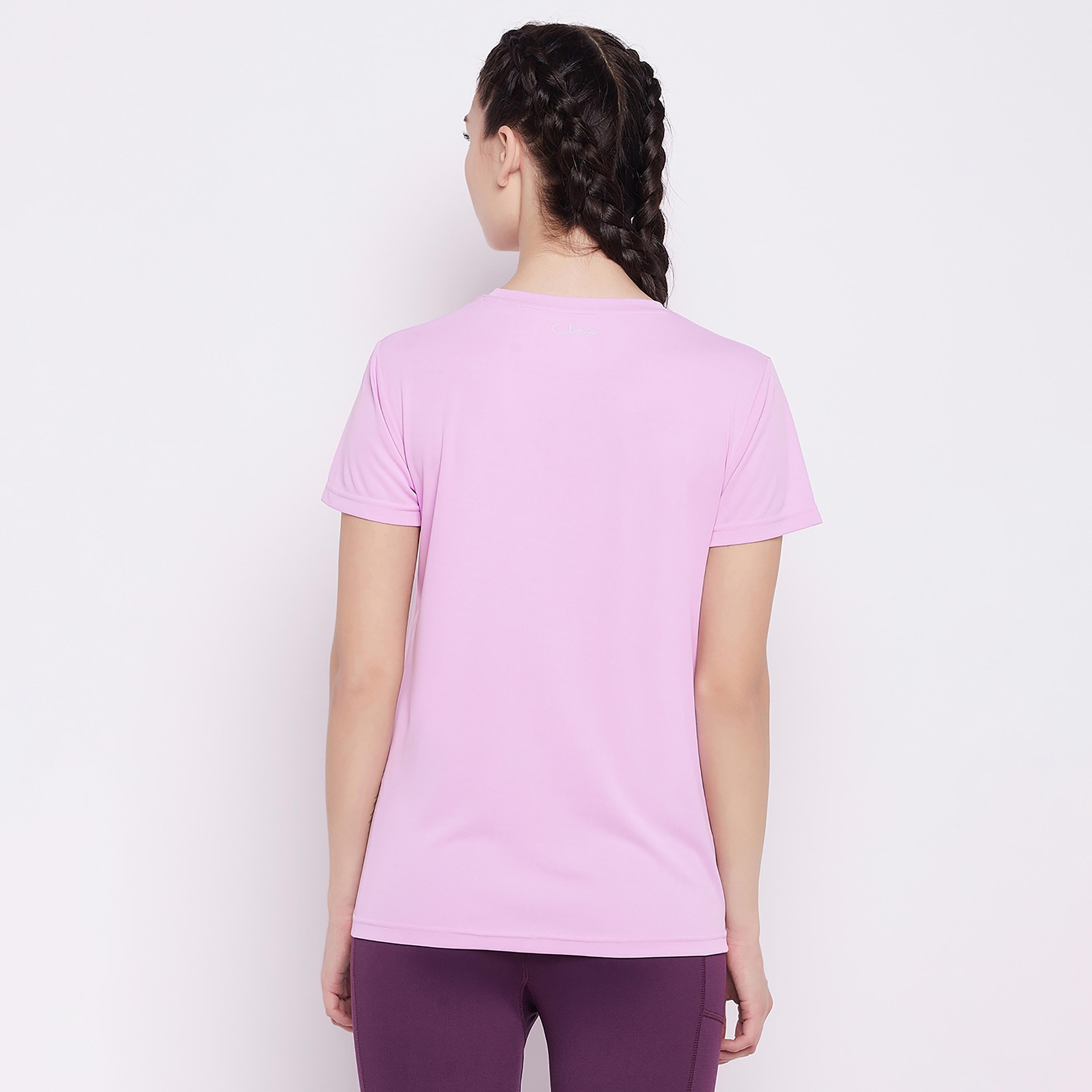 قميص قصير الأكمام بطبعة من كلوفيا برقبة مستديرة-women-clothing-sportswearandactivewear-tshirtsandvests-image-5